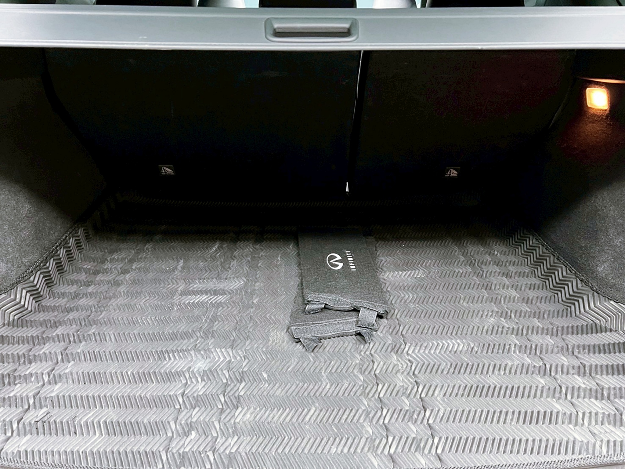 全台到府賞車 2019/20 Infiniti QX50 AWD 旗艦款『小李經理』元禾國際車業/中古車/促銷中  第3張相片