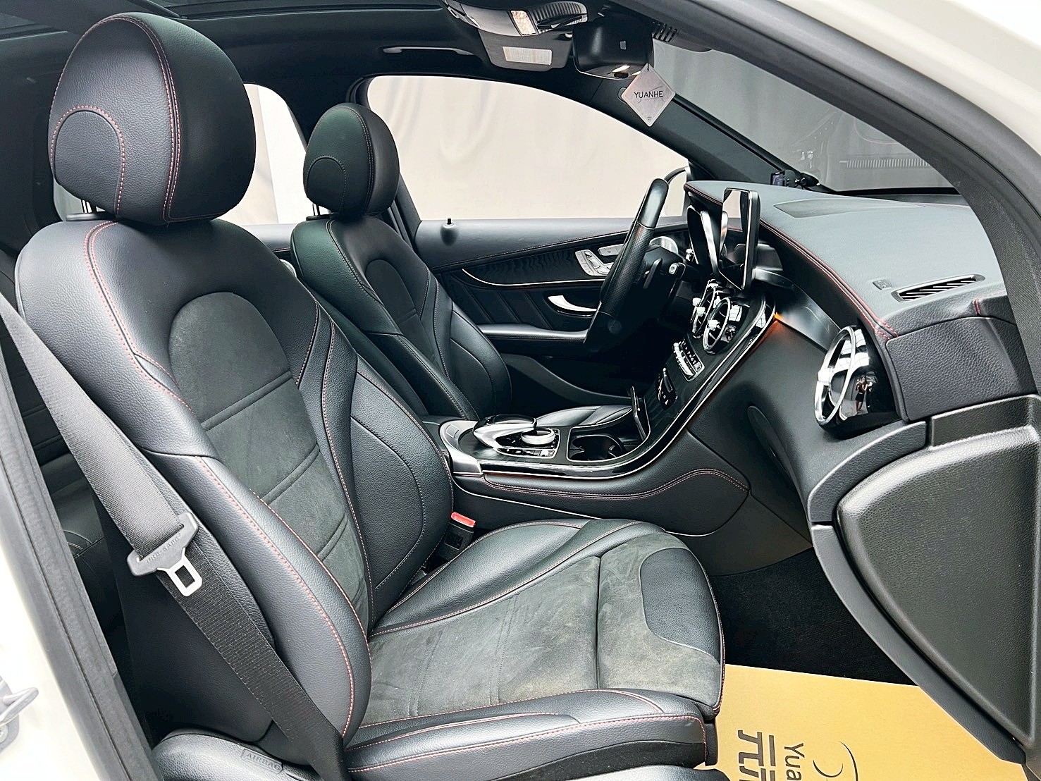 全台到府賞車 2018/19 Benz GLC43 AMG 4MATIC X253型『小李經理』元禾國際車業/中古車/促銷中  第10張相片