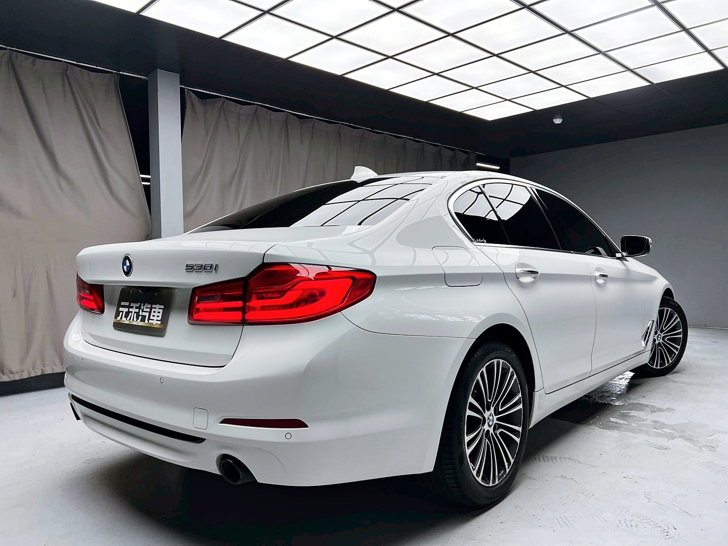 全台到府賞車 2017 BMW 530i Sedan Sport Line G30型『小李經理』元禾國際車業/中古車/促銷中  第19張相片