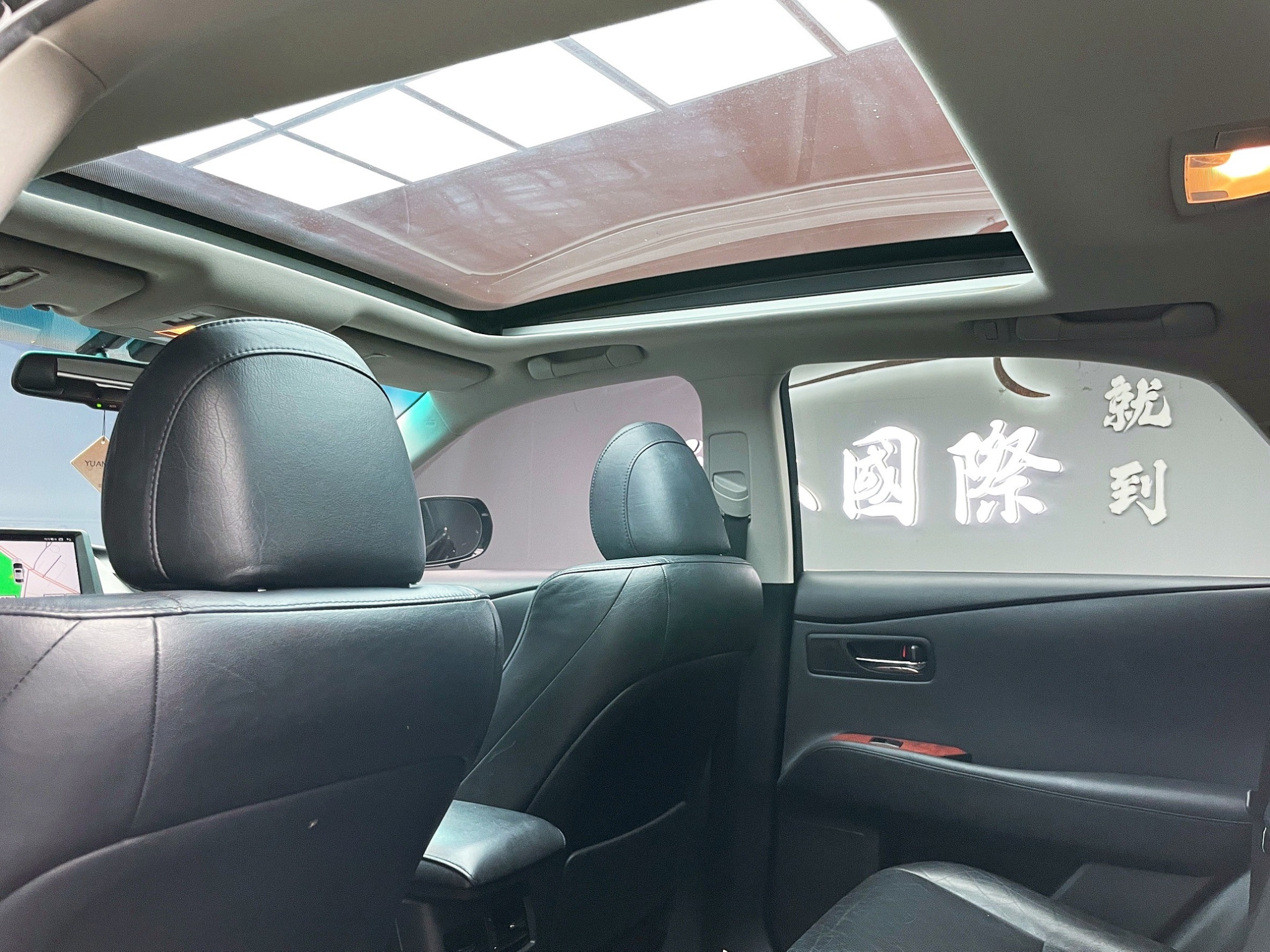 全台到府賞車 2011 Lexus RX450h 頂級版『小李經理』元禾國際車業/中古車/促銷中  第12張相片