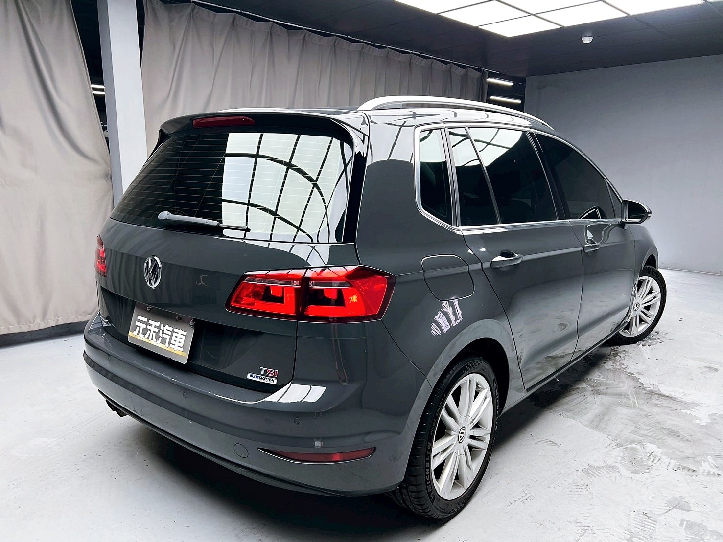 全台到府賞車 2015 Volkswagen Golf Sportsvan 280TSI Highline『小李經理』元禾國際車業/中古車/促銷中  第19張相片