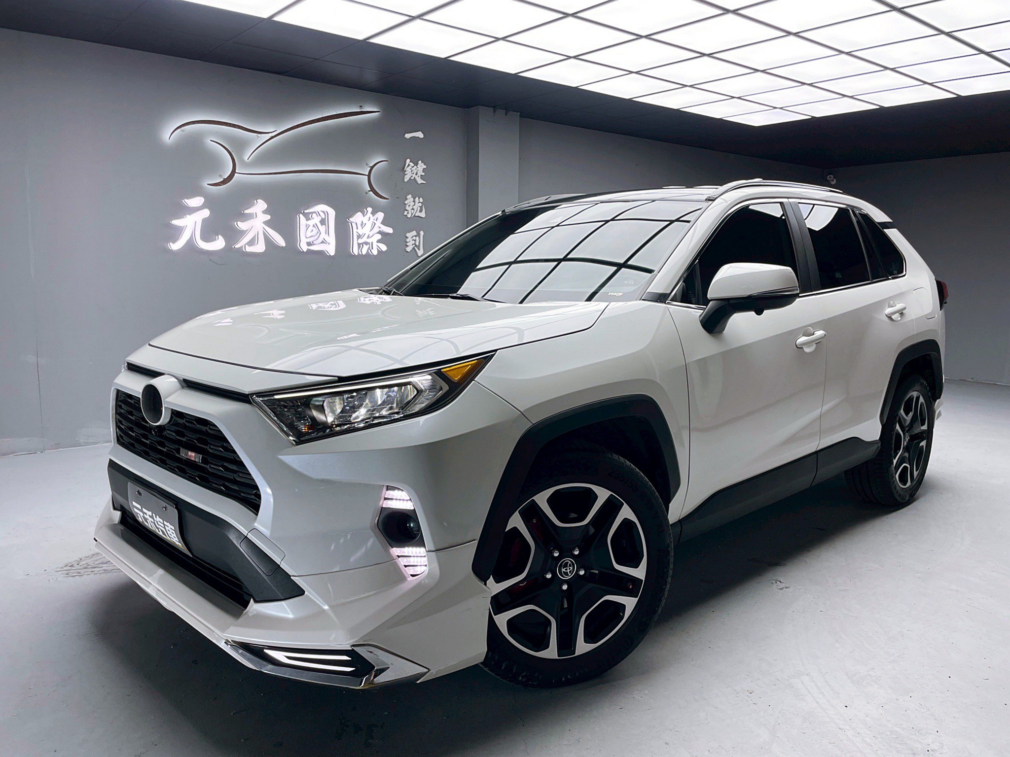 全台到府賞車 2019 Toyota RAV4 豪華版『小李經理』元禾國際車業/中古車/促銷中  第1張相片