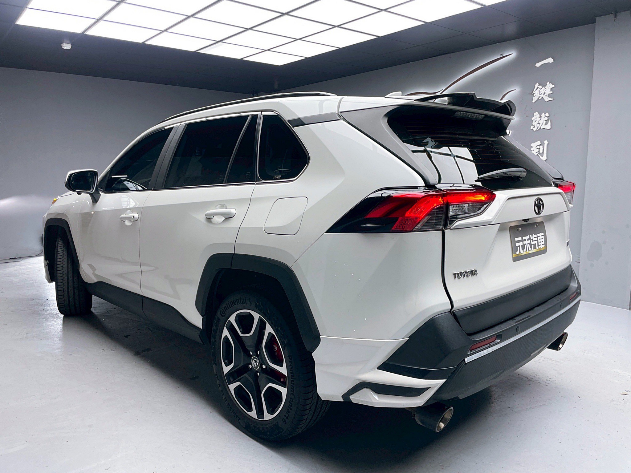 全台到府賞車 2019 Toyota RAV4 豪華版『小李經理』元禾國際車業/中古車/促銷中  第3張相片