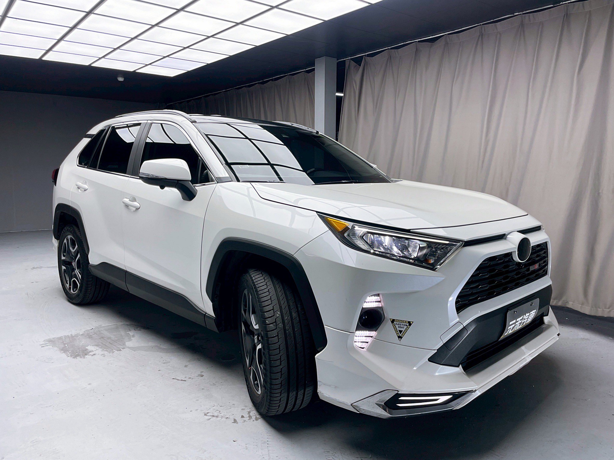全台到府賞車 2019 Toyota RAV4 豪華版『小李經理』元禾國際車業/中古車/促銷中  第17張相片
