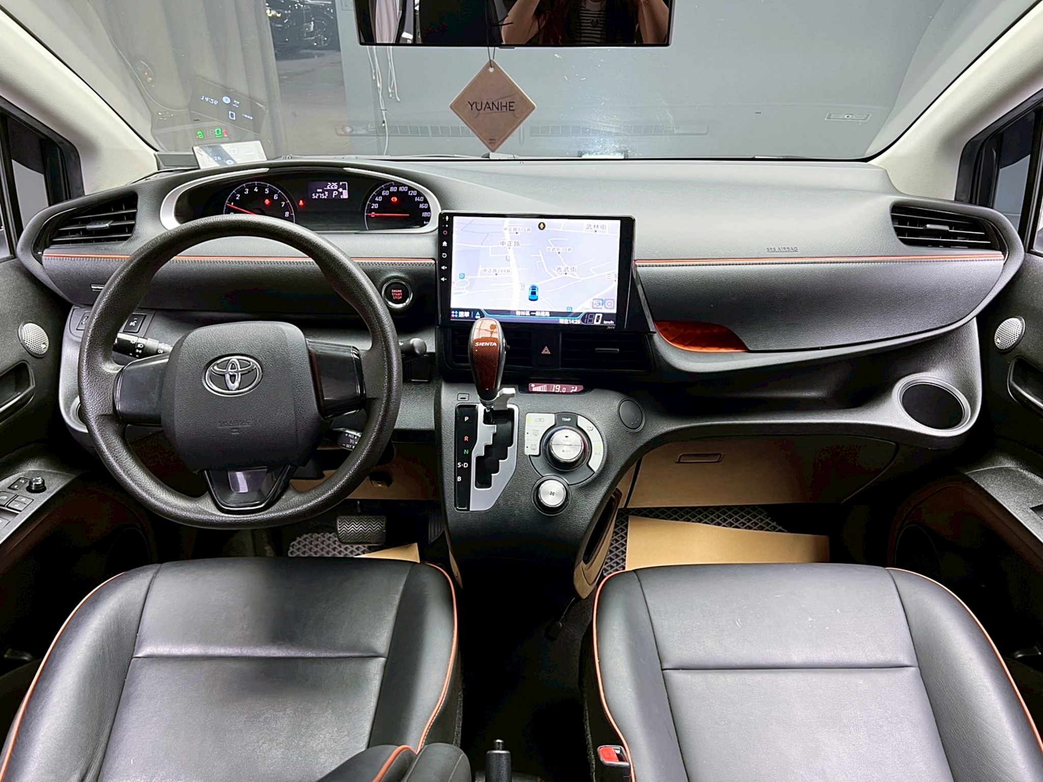 全台到府賞車 2018 Toyota Sienta 5人座豪華＋『小李經理』元禾國際車業/中古車/促銷中  第11張相片