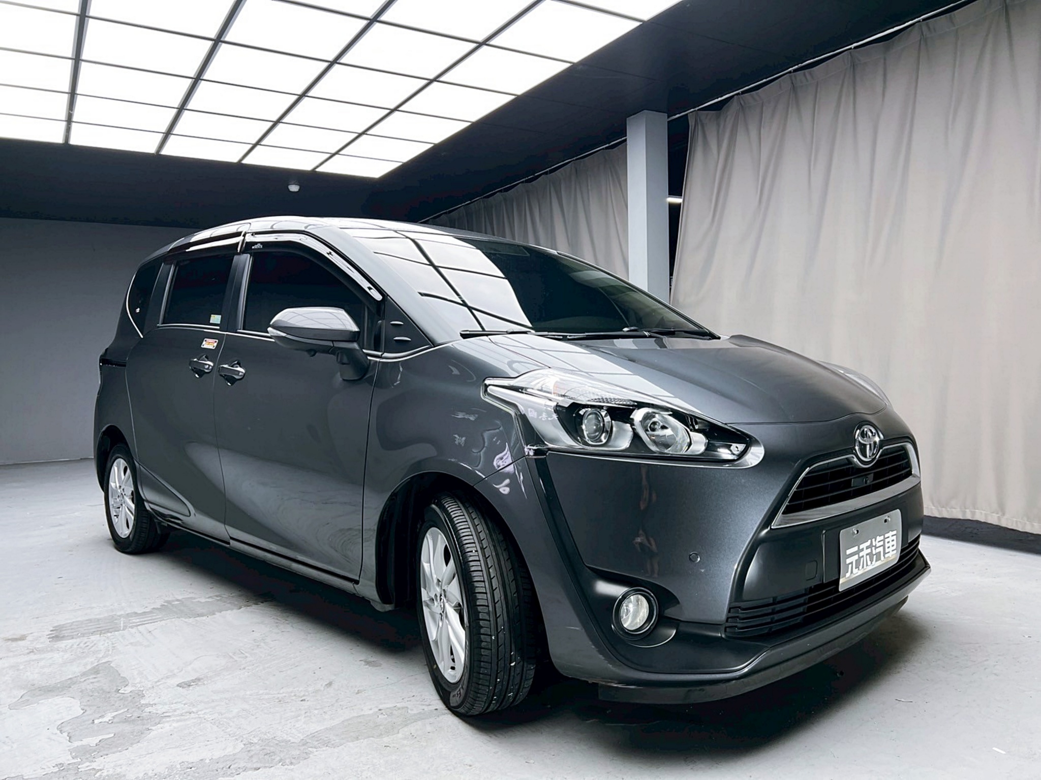全台到府賞車 2018 Toyota Sienta 5人座豪華＋『小李經理』元禾國際車業/中古車/促銷中  第19張相片