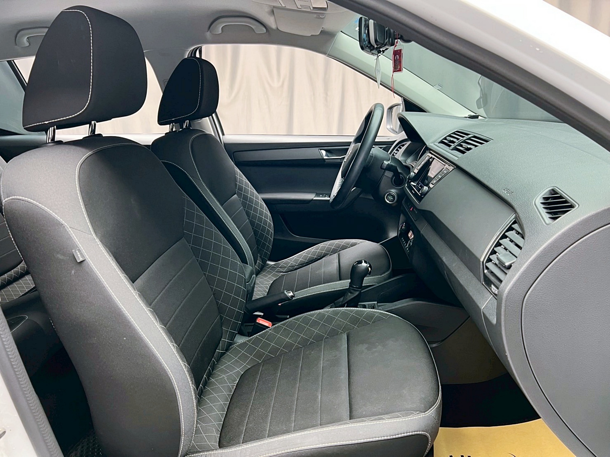 全台到府賞車 2019/20 Skoda Fabia TSI『小李經理』元禾國際車業/中古車/促銷中  第9張相片