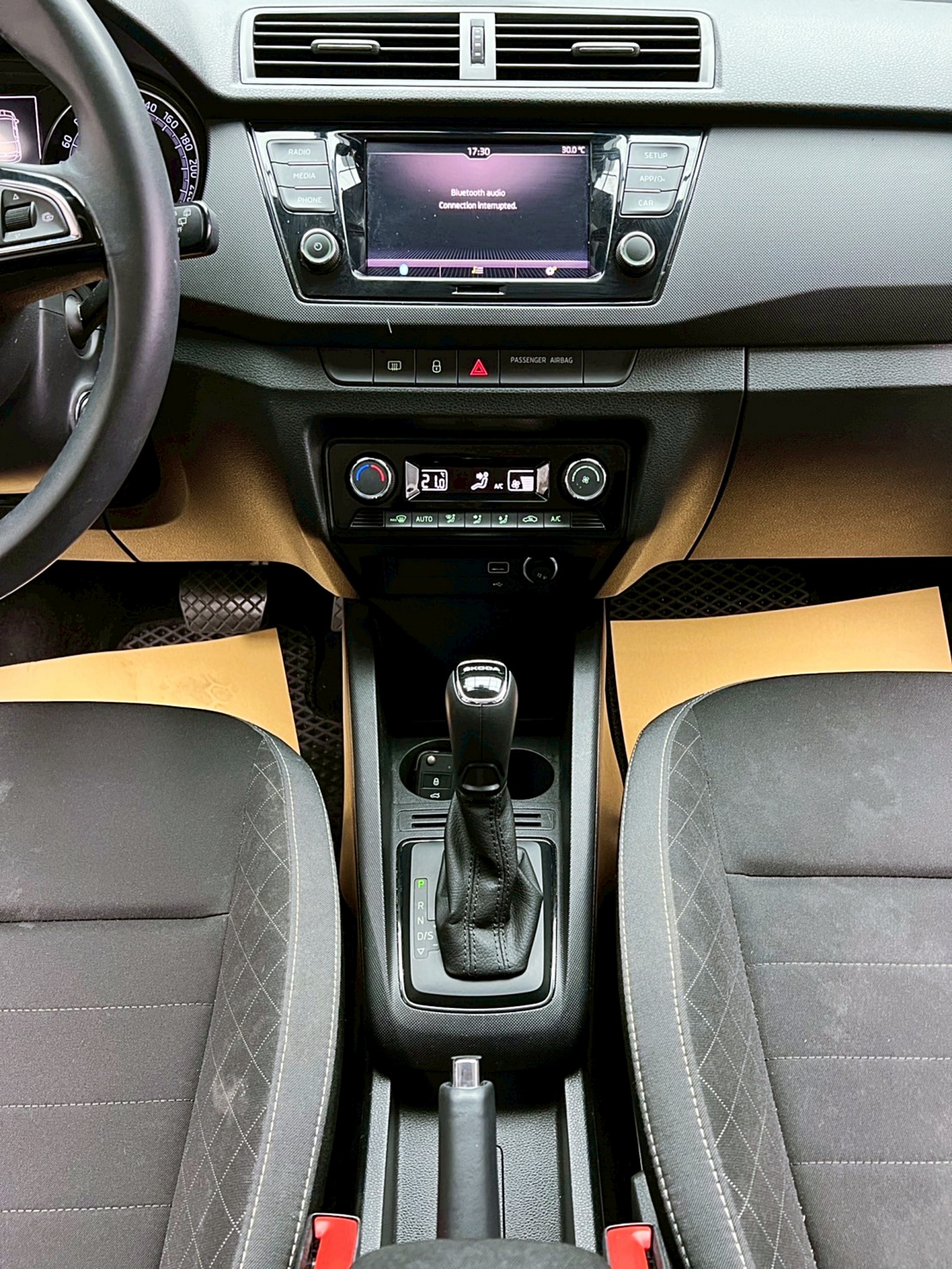 全台到府賞車 2019/20 Skoda Fabia TSI『小李經理』元禾國際車業/中古車/促銷中  第11張相片