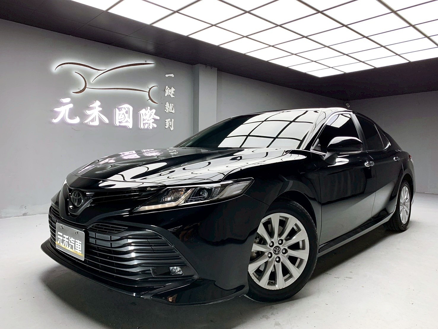 全台到府賞車 2019 Toyota Camry 豪華版『小李經理』元禾國際車業/中古車/促銷中  第1張相片