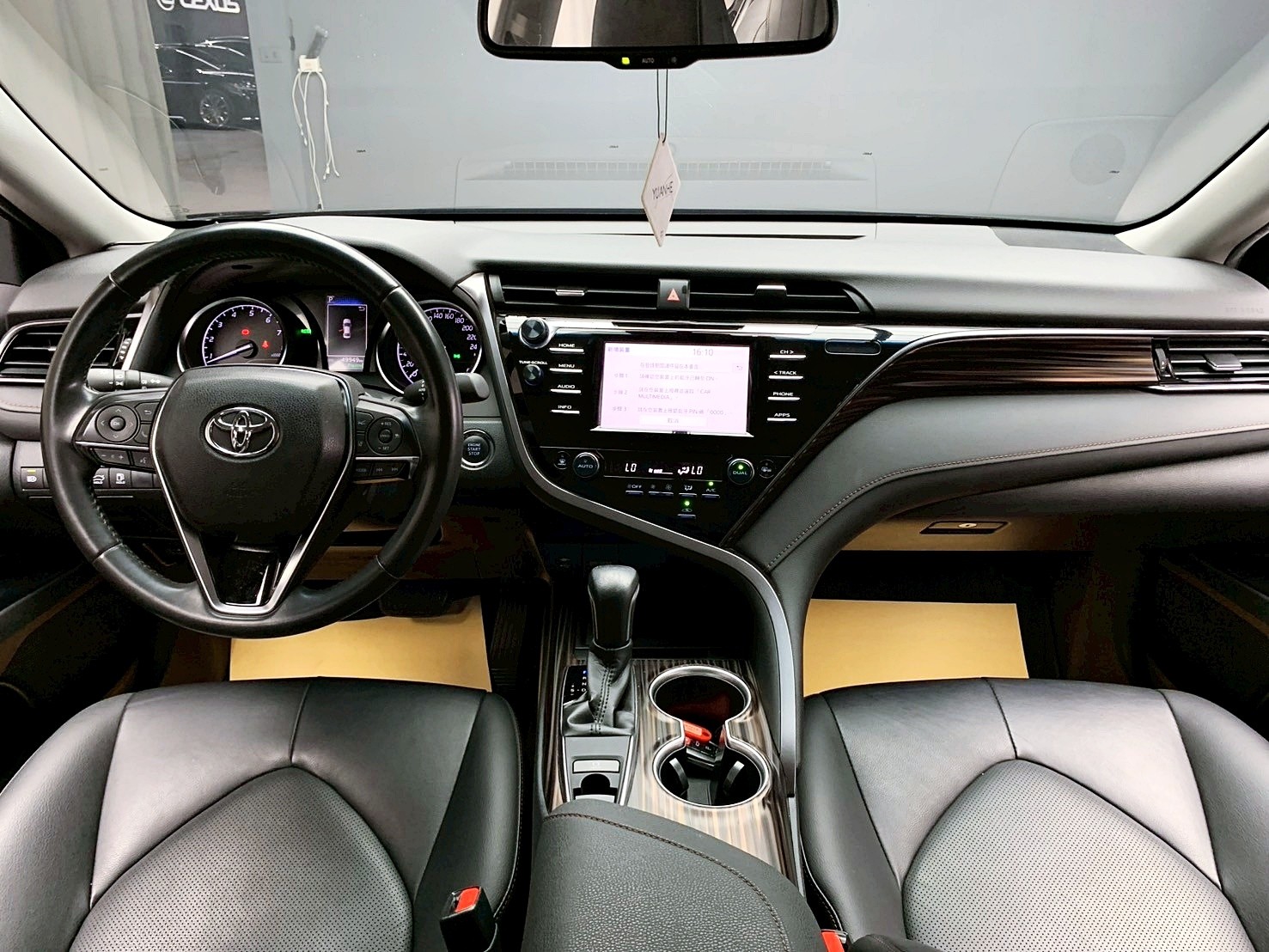 全台到府賞車 2019 Toyota Camry 豪華版『小李經理』元禾國際車業/中古車/促銷中  第8張相片