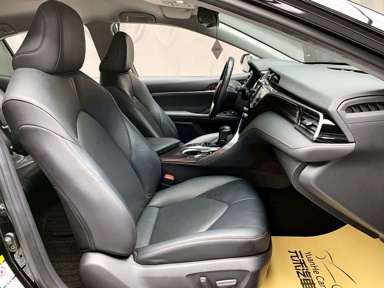 全台到府賞車 2019 Toyota Camry 豪華版『小李經理』元禾國際車業/中古車/促銷中  第9張相片