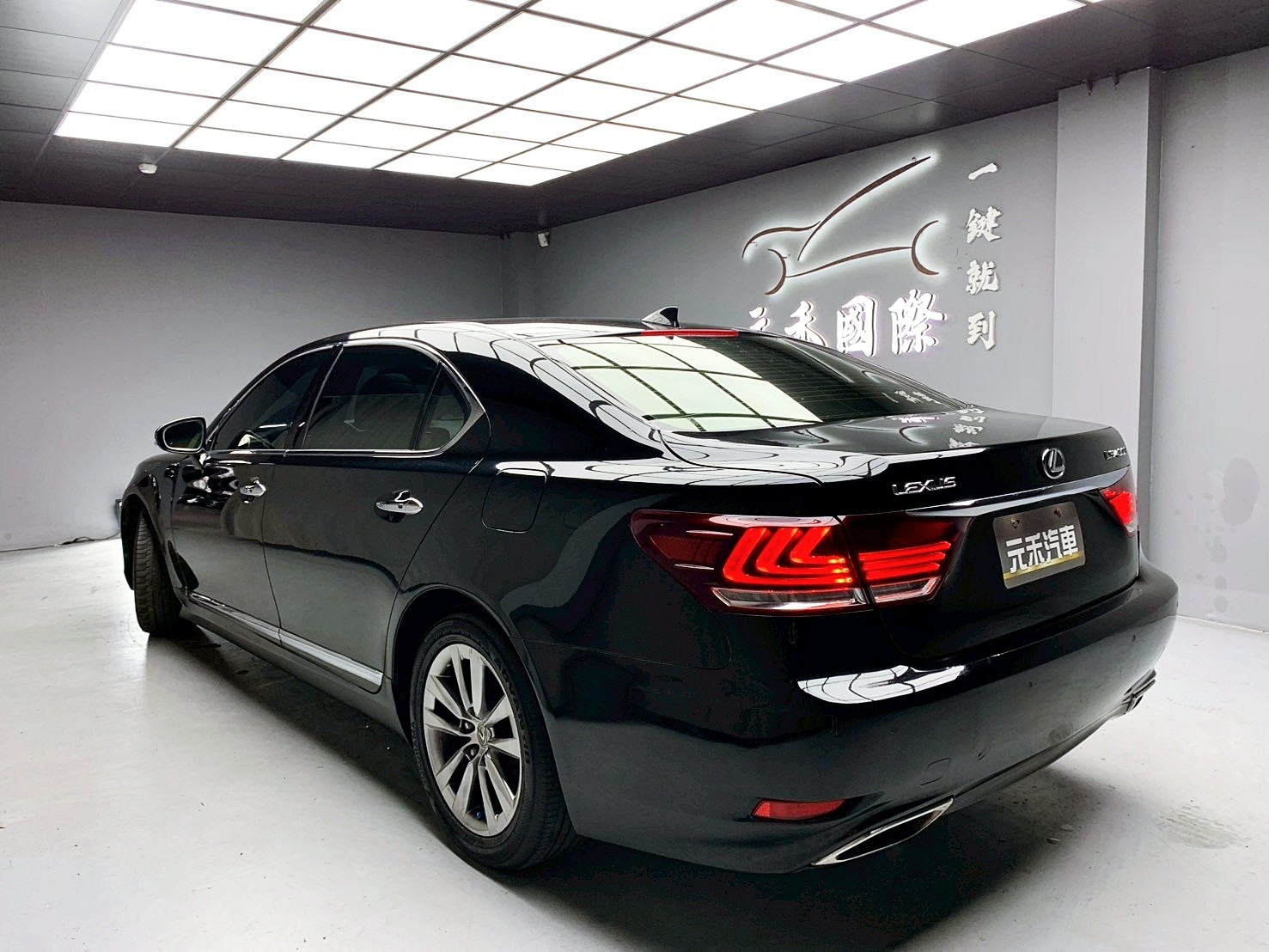 全台到府賞車 2014 Lexus LS460L 首席長軸版『小李經理』元禾國際車業/中古車/促銷中  第3張相片