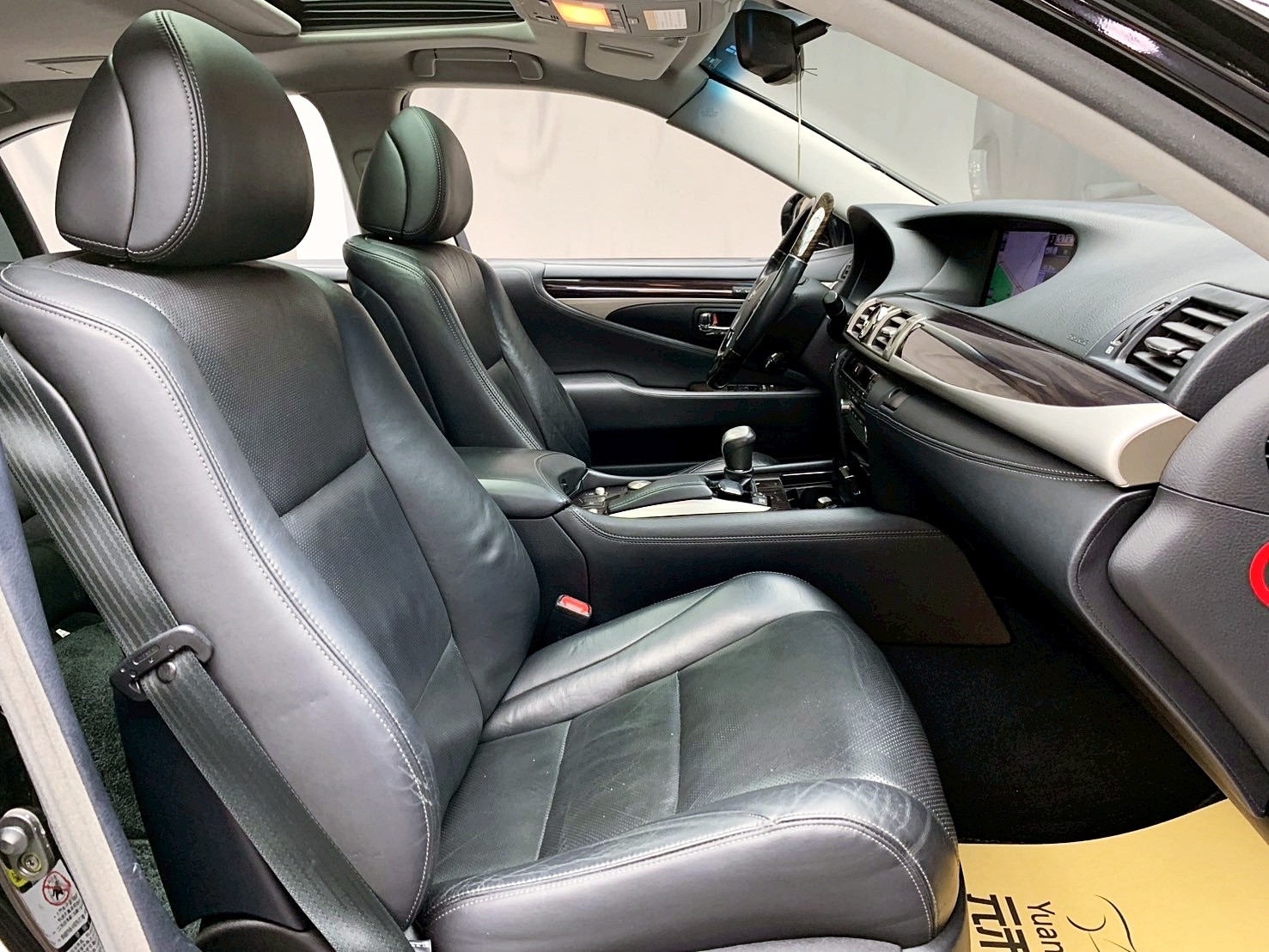 全台到府賞車 2014 Lexus LS460L 首席長軸版『小李經理』元禾國際車業/中古車/促銷中  第10張相片