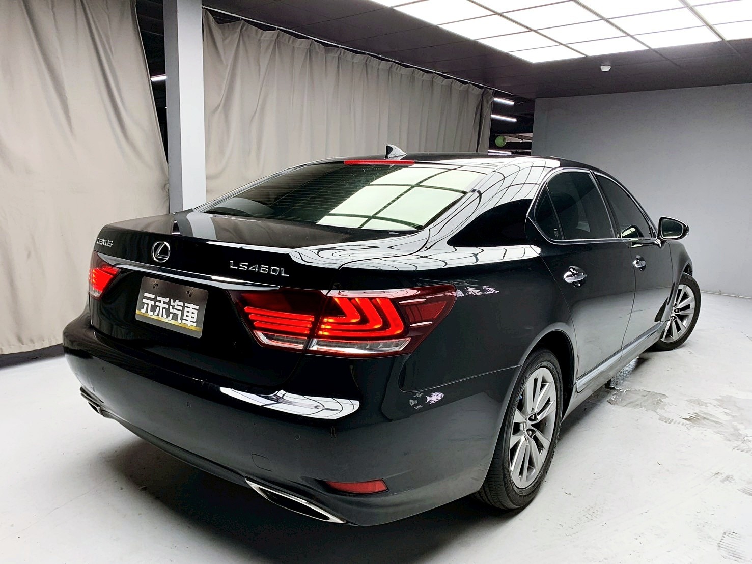 全台到府賞車 2014 Lexus LS460L 首席長軸版『小李經理』元禾國際車業/中古車/促銷中  第16張相片