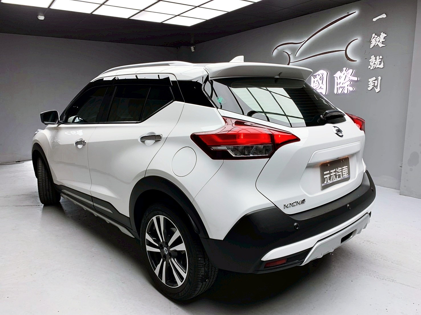 全台到府賞車 2018/19 Nissan Kicks 智行旗艦版『小李經理』元禾國際車業/中古車/促銷中  第3張相片