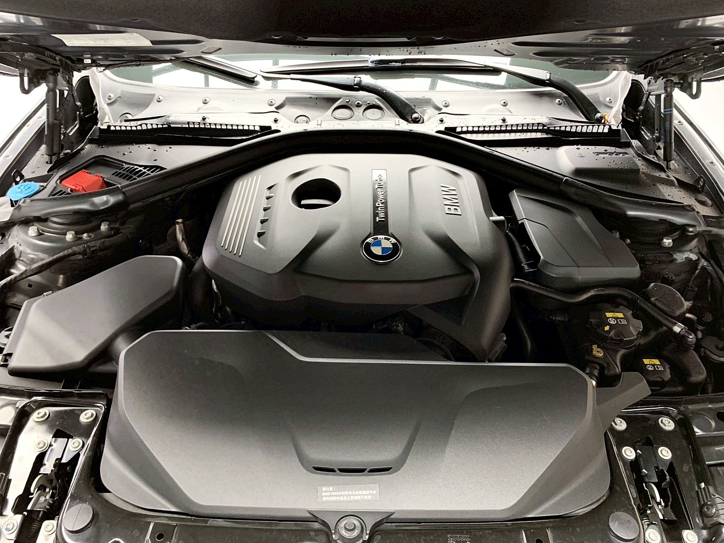 全台到府賞車 2016/17 BMW 320i Sedan Sport F30型『小李經理』元禾國際車業/中古車/促銷中  第4張相片