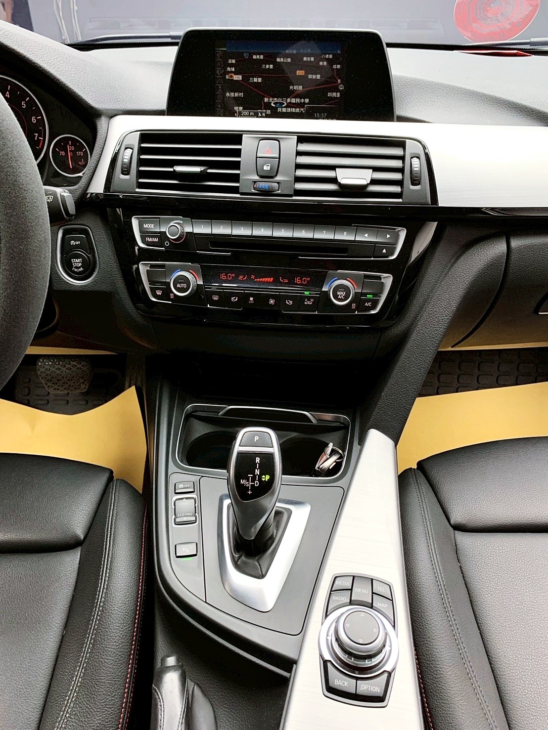 全台到府賞車 2016/17 BMW 320i Sedan Sport F30型『小李經理』元禾國際車業/中古車/促銷中  第11張相片