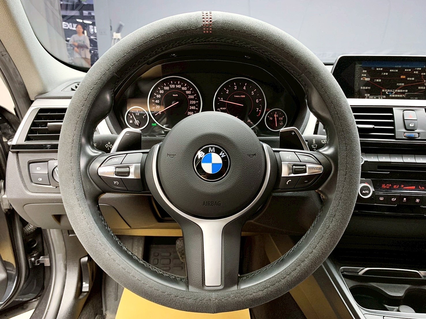 全台到府賞車 2016/17 BMW 320i Sedan Sport F30型『小李經理』元禾國際車業/中古車/促銷中  第12張相片