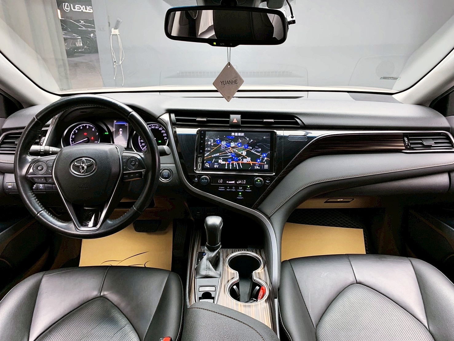 全台到府賞車 2019 Toyota Camry 豪華版『小李經理』元禾國際車業/中古車/促銷中  第9張相片