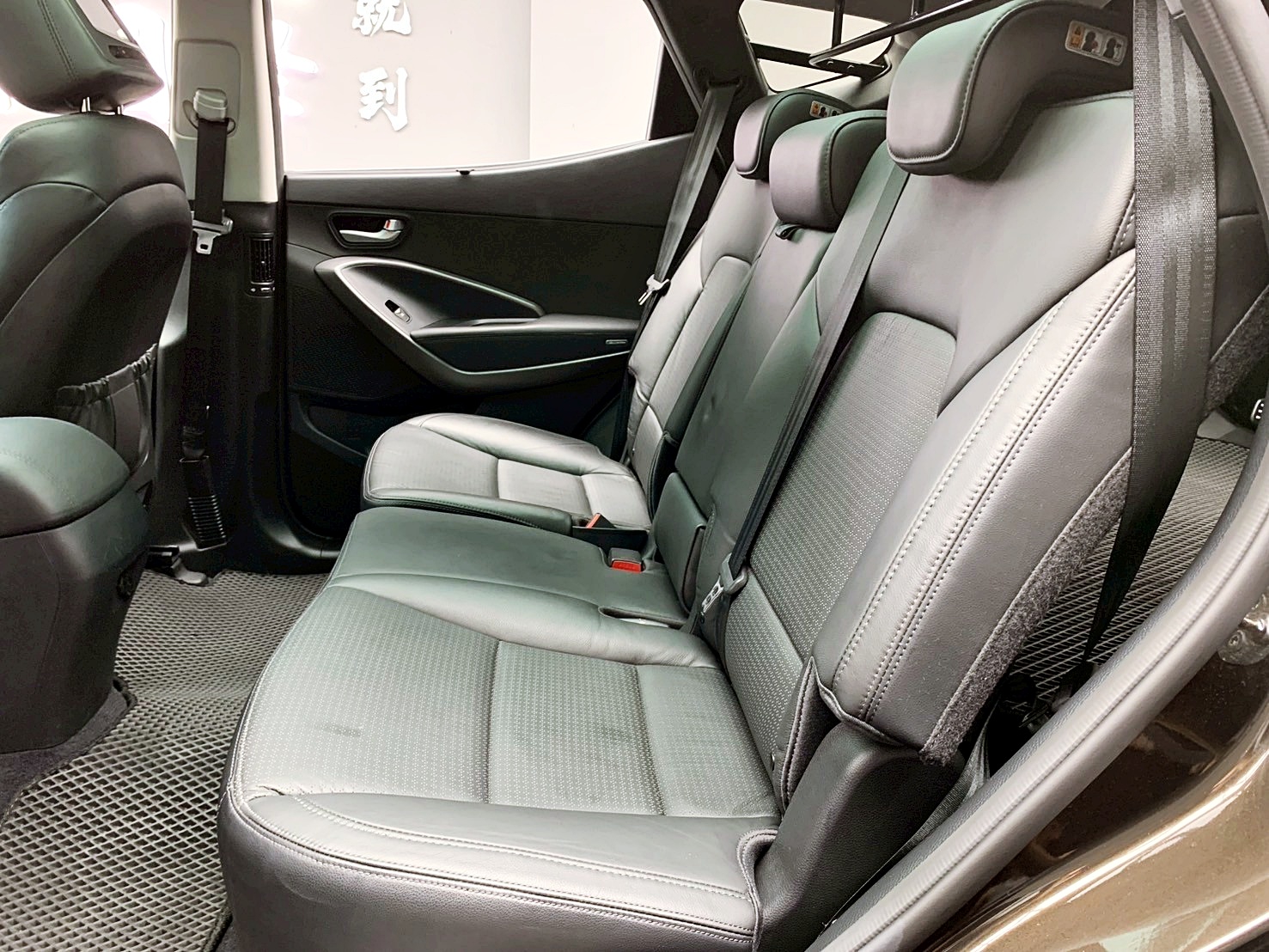 全台到府賞車 2015/16 Hyundai SantaFe AWD領袖款『小李經理』元禾國際車業/中古車/促銷中  第12張相片