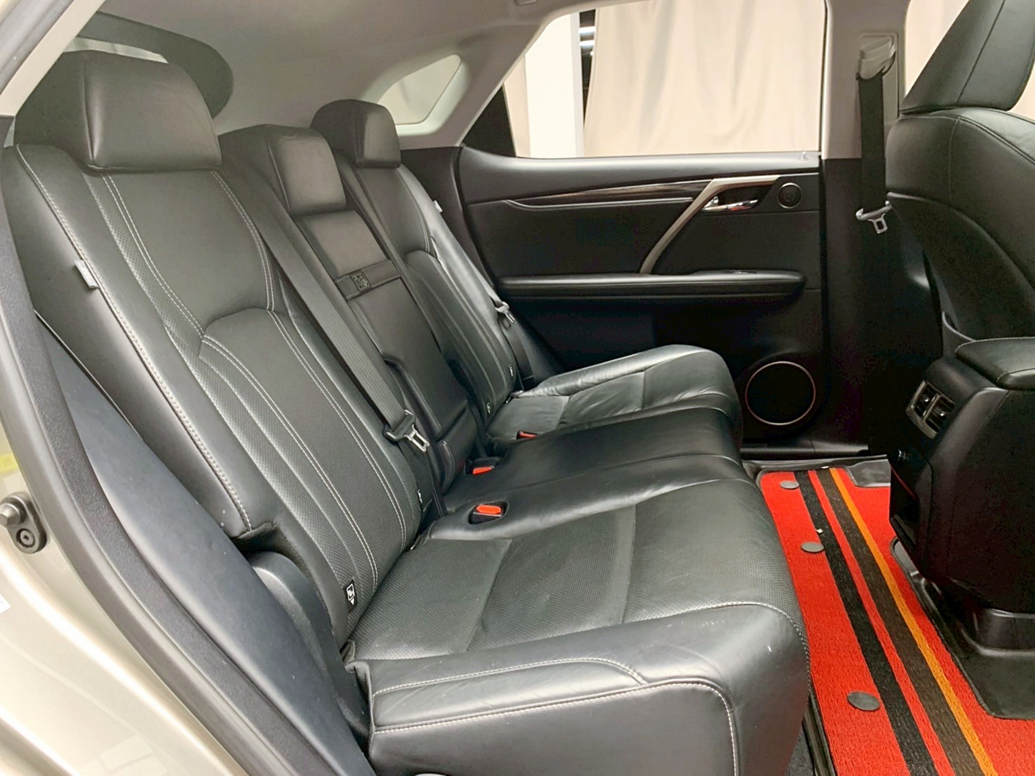 全台到府賞車 2016/17 Lexus RX350 頂級版『小李經理』元禾國際車業/中古車/促銷中  第8張相片