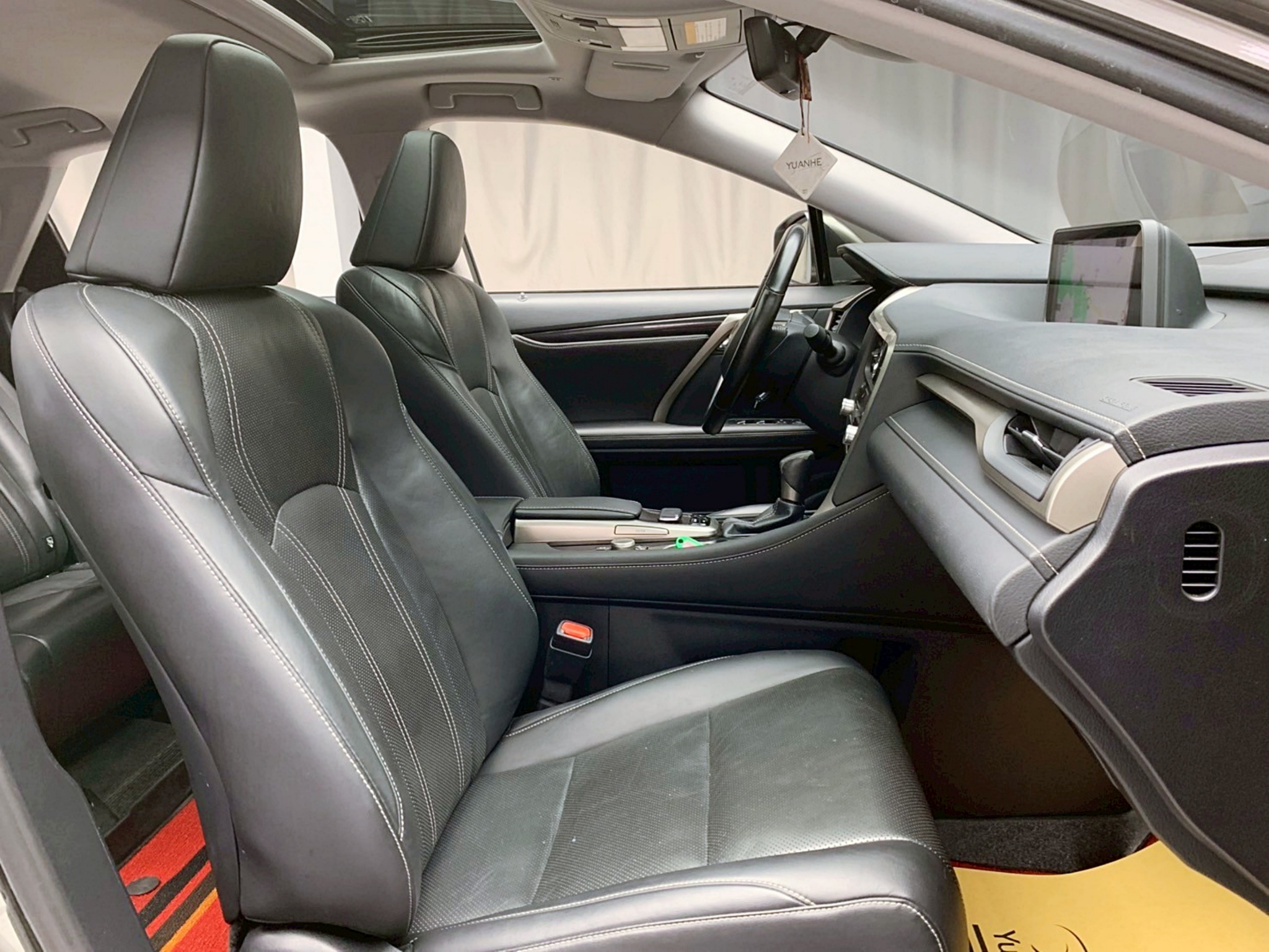 全台到府賞車 2016/17 Lexus RX350 頂級版『小李經理』元禾國際車業/中古車/促銷中  第9張相片