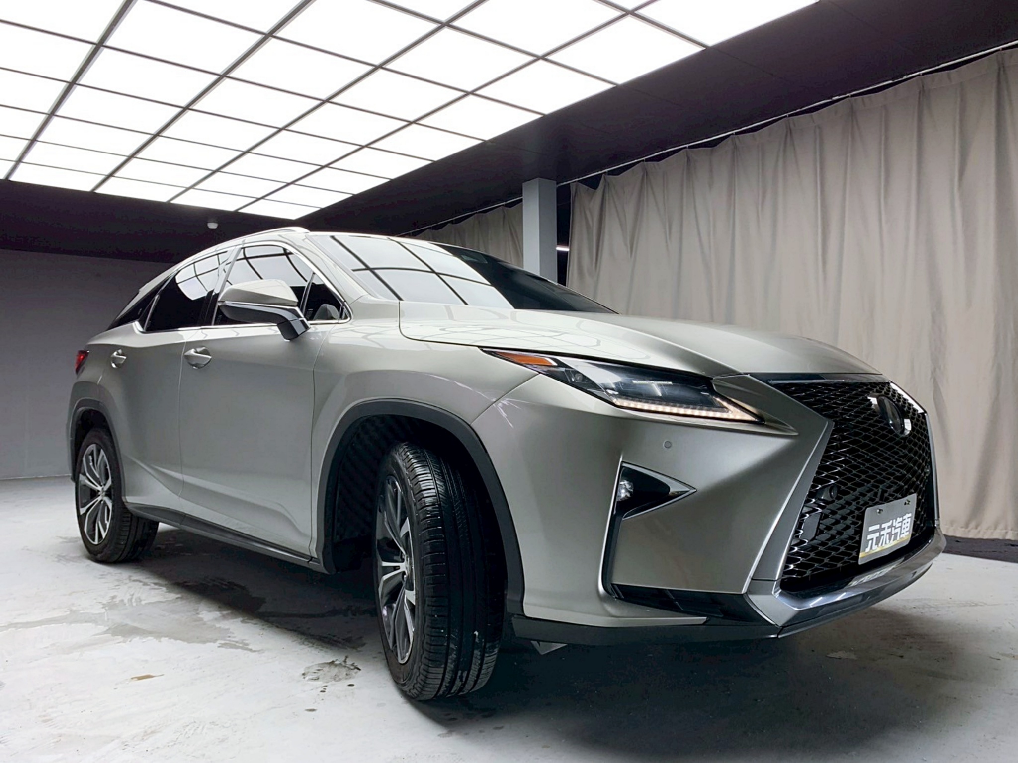 全台到府賞車 2016/17 Lexus RX350 頂級版『小李經理』元禾國際車業/中古車/促銷中  第17張相片