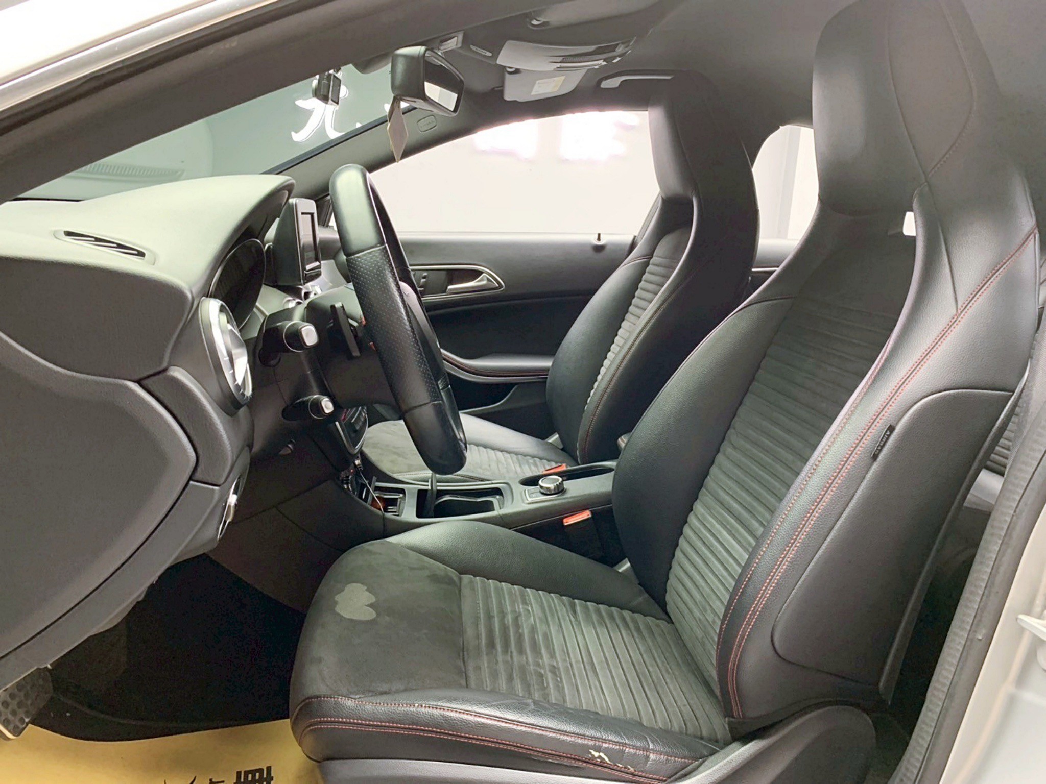 全台到府賞車 2013/14 Benz CLA250 AMG C117型『小李經理』元禾國際車業/中古車/促銷中  第13張相片