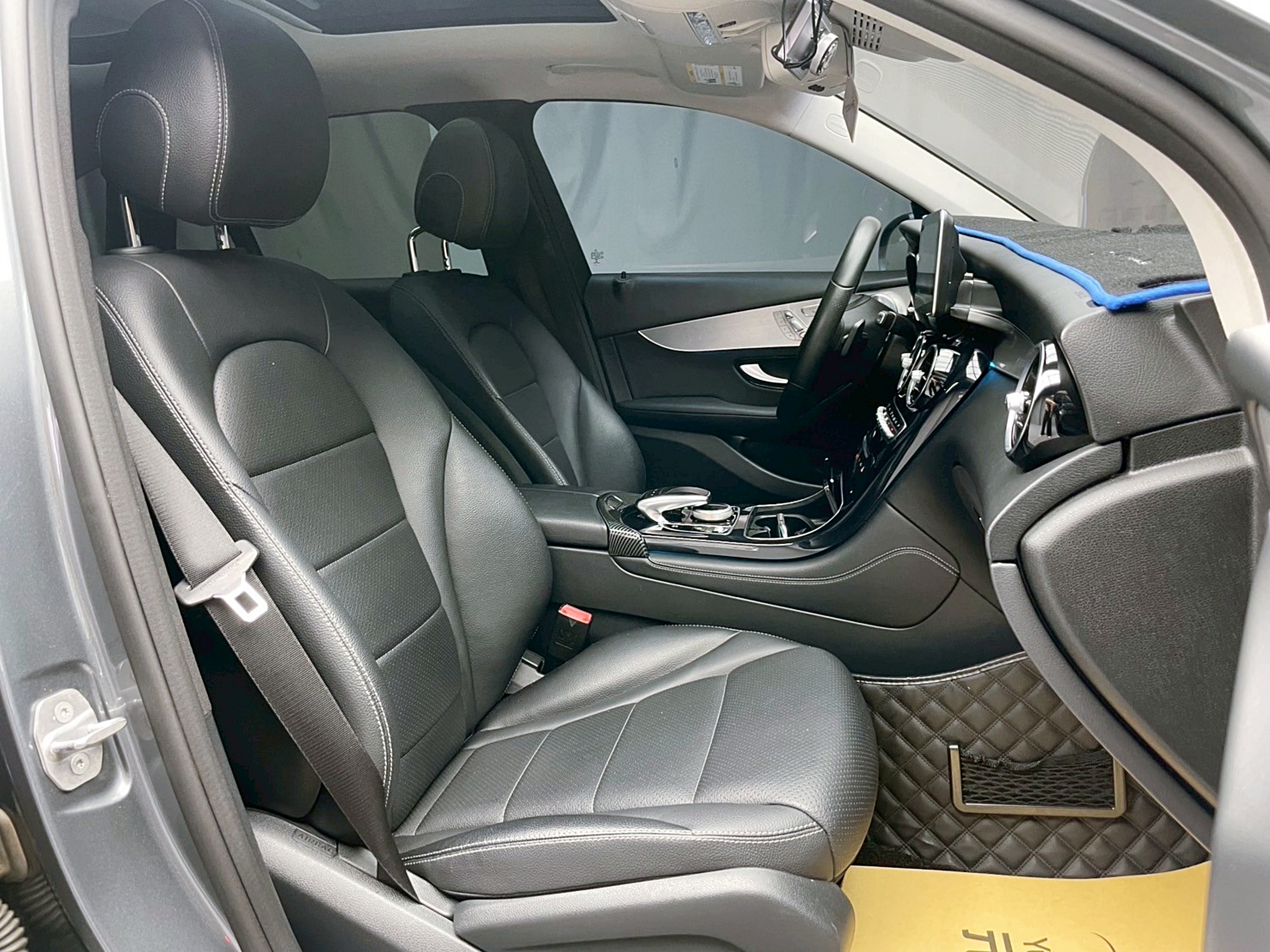 全台到府賞車 2016/17 Benz GLC300 X253型『小李經理』元禾國際車業/中古車/促銷中  第10張相片