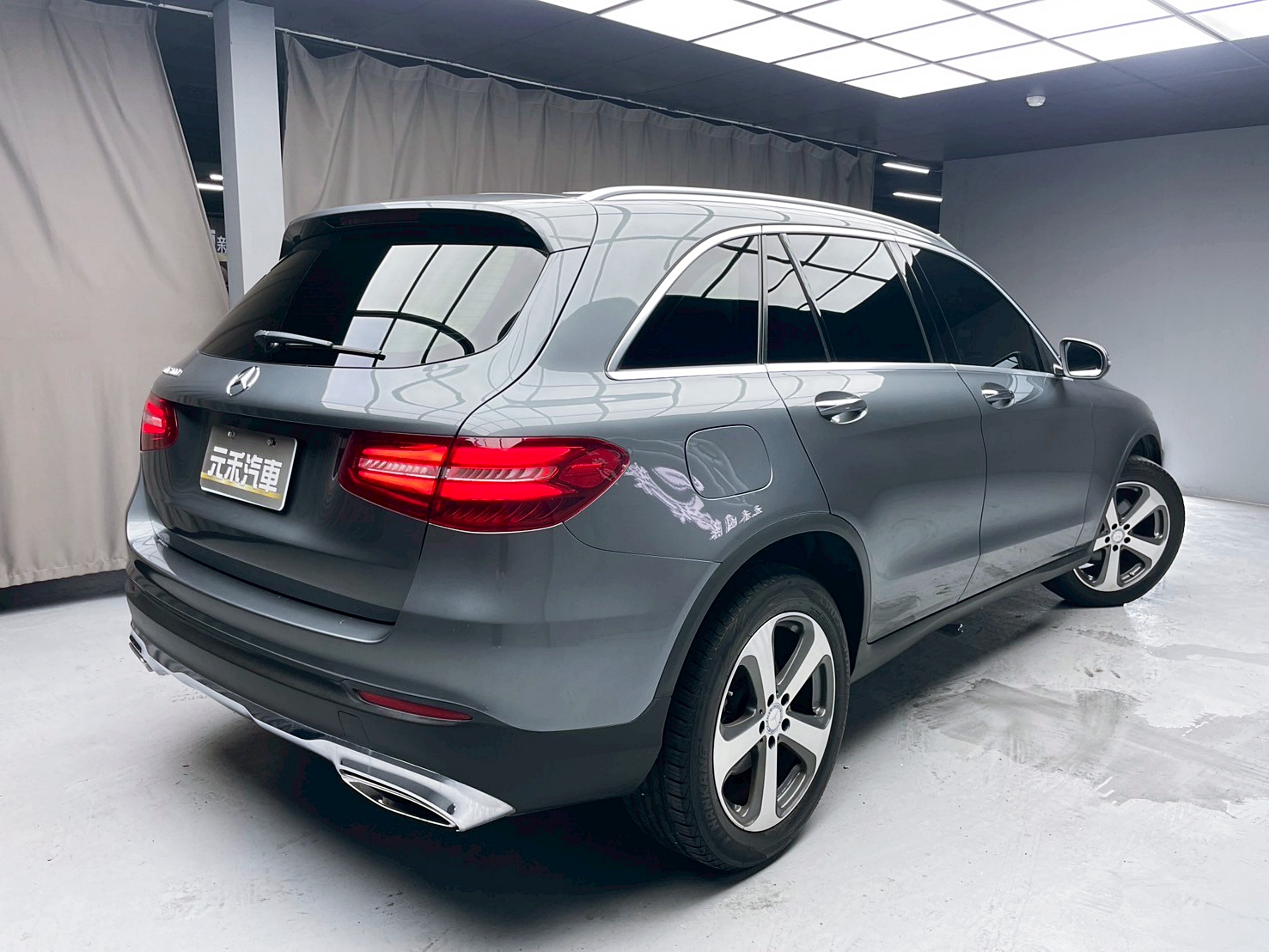 全台到府賞車 2016/17 Benz GLC300 X253型『小李經理』元禾國際車業/中古車/促銷中  第20張相片