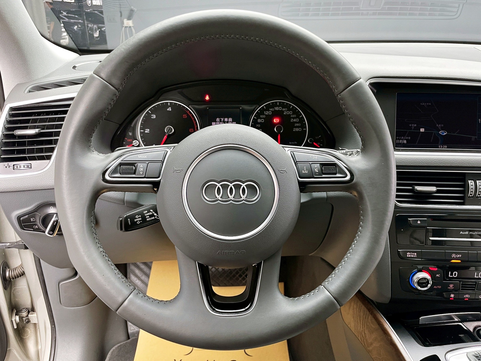 全台到府賞車 2012/13 Audi Q5 TDI Quattro『小李經理』元禾國際車業/中古車/促銷中  第6張相片