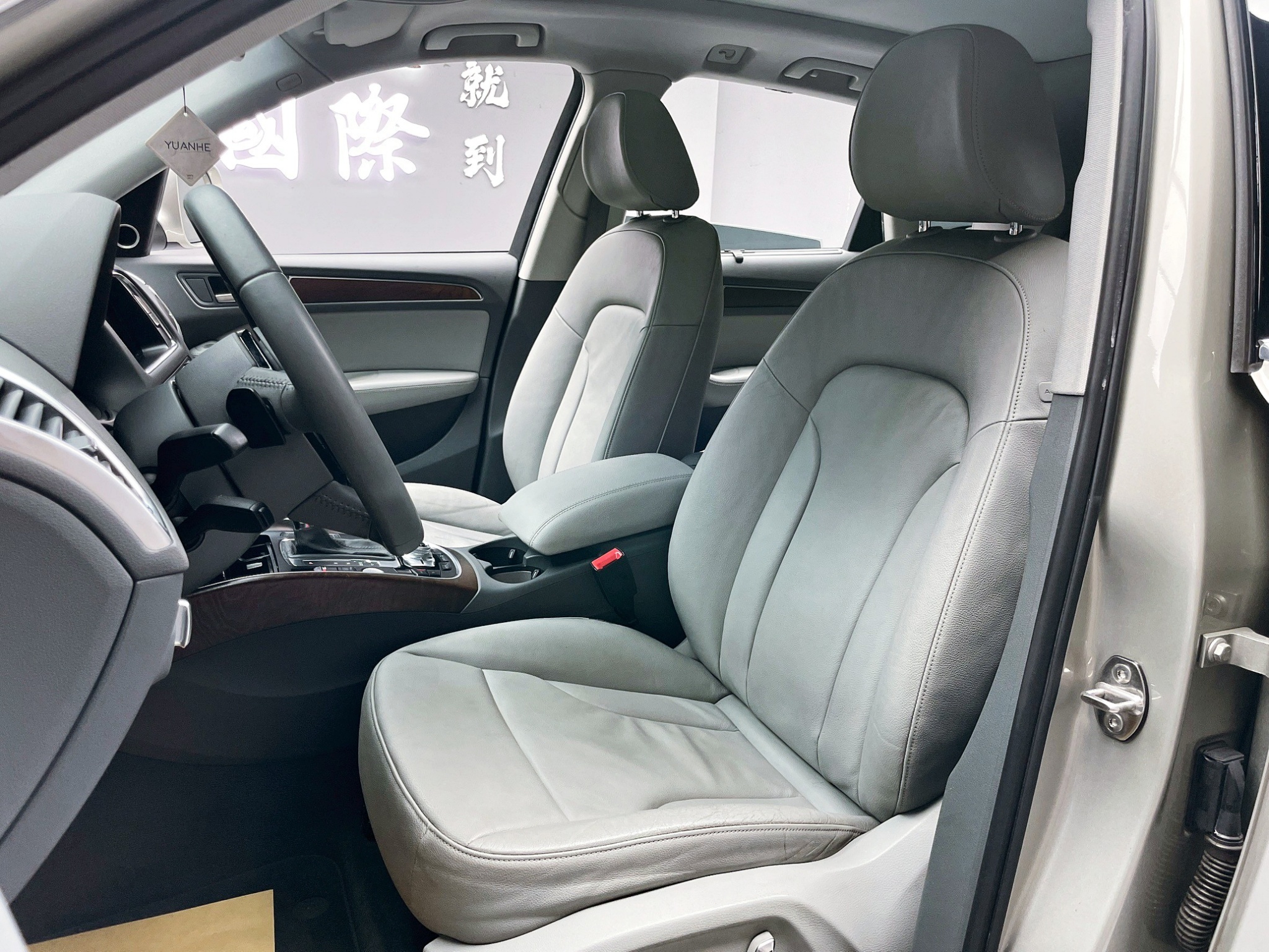 全台到府賞車 2012/13 Audi Q5 TDI Quattro『小李經理』元禾國際車業/中古車/促銷中  第14張相片