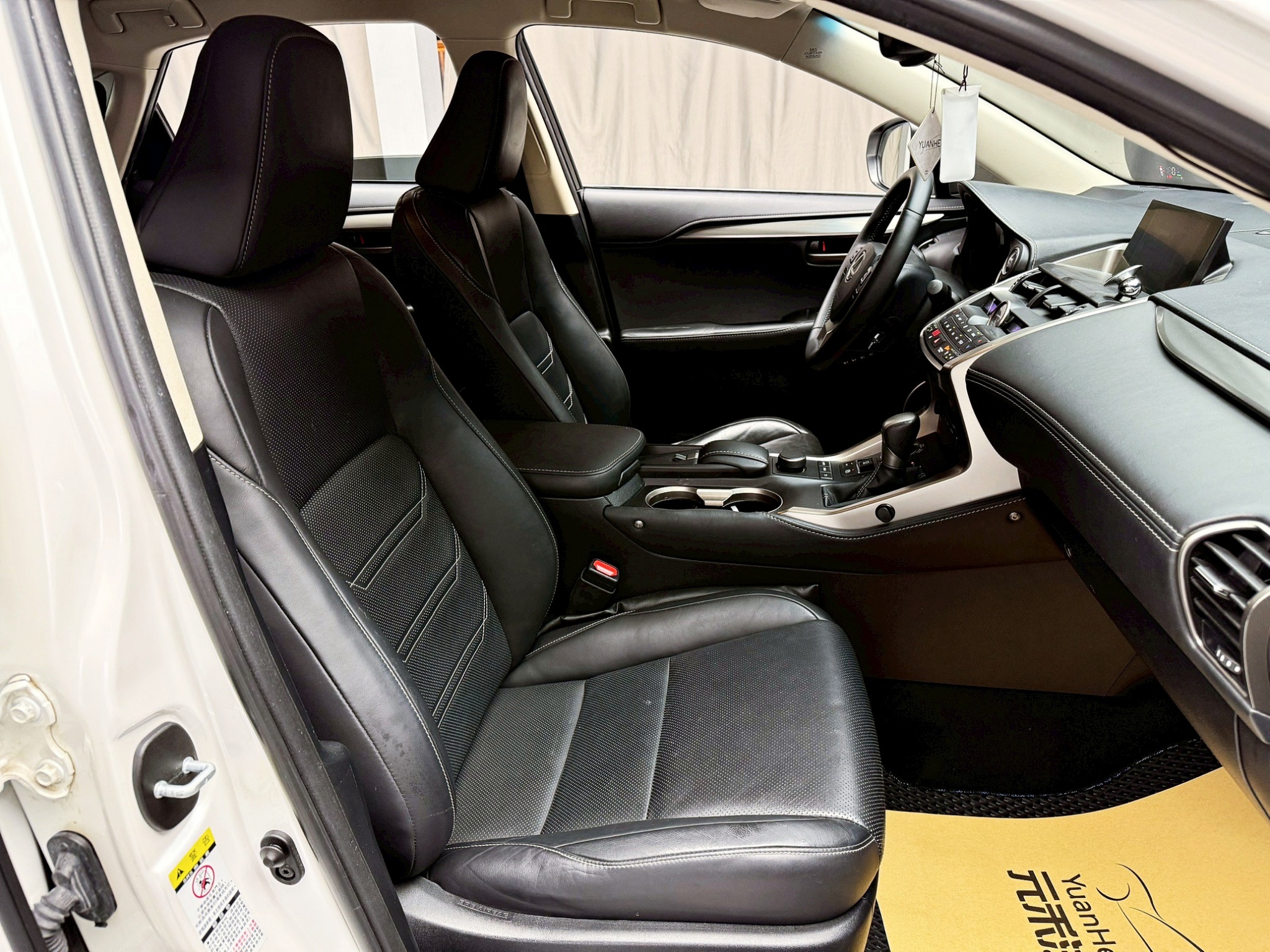 全台到府賞車 2014/15 Lexus NX300h 豪華版『小李經理』元禾國際車業/中古車/促銷中  第10張相片