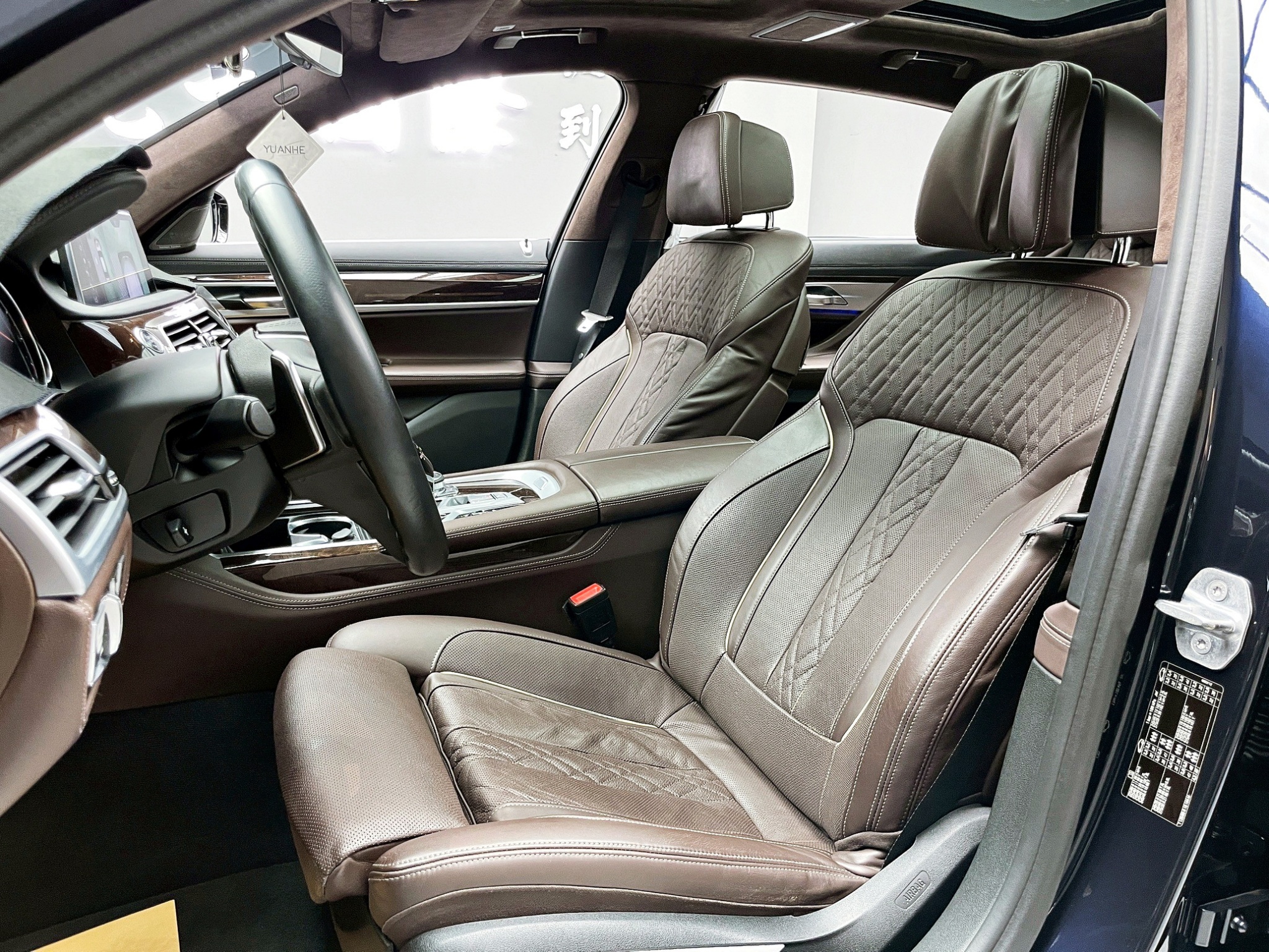 全台到府賞車 2016/17 BMW 740Li Luxury G12型『小李經理』元禾國際車業/中古車/促銷中  第16張相片