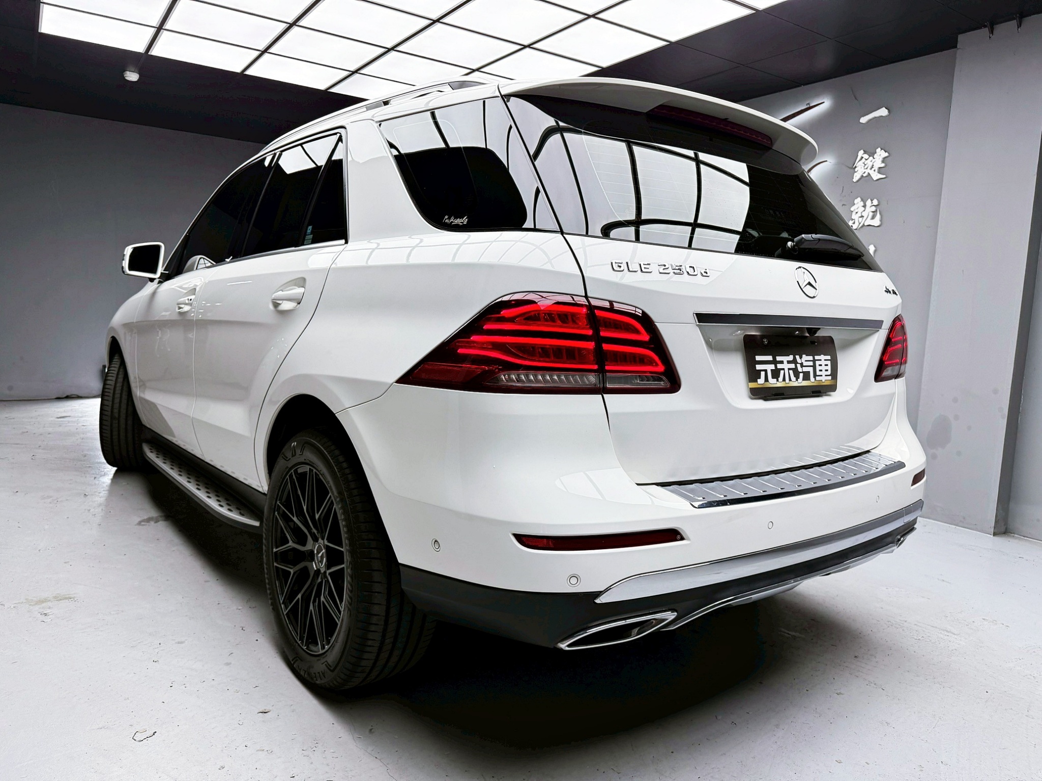 全台到府賞車 2016 Benz GLE250d 4MATIC W166型『小李經理』元禾國際車業/中古車/促銷中  第3張相片