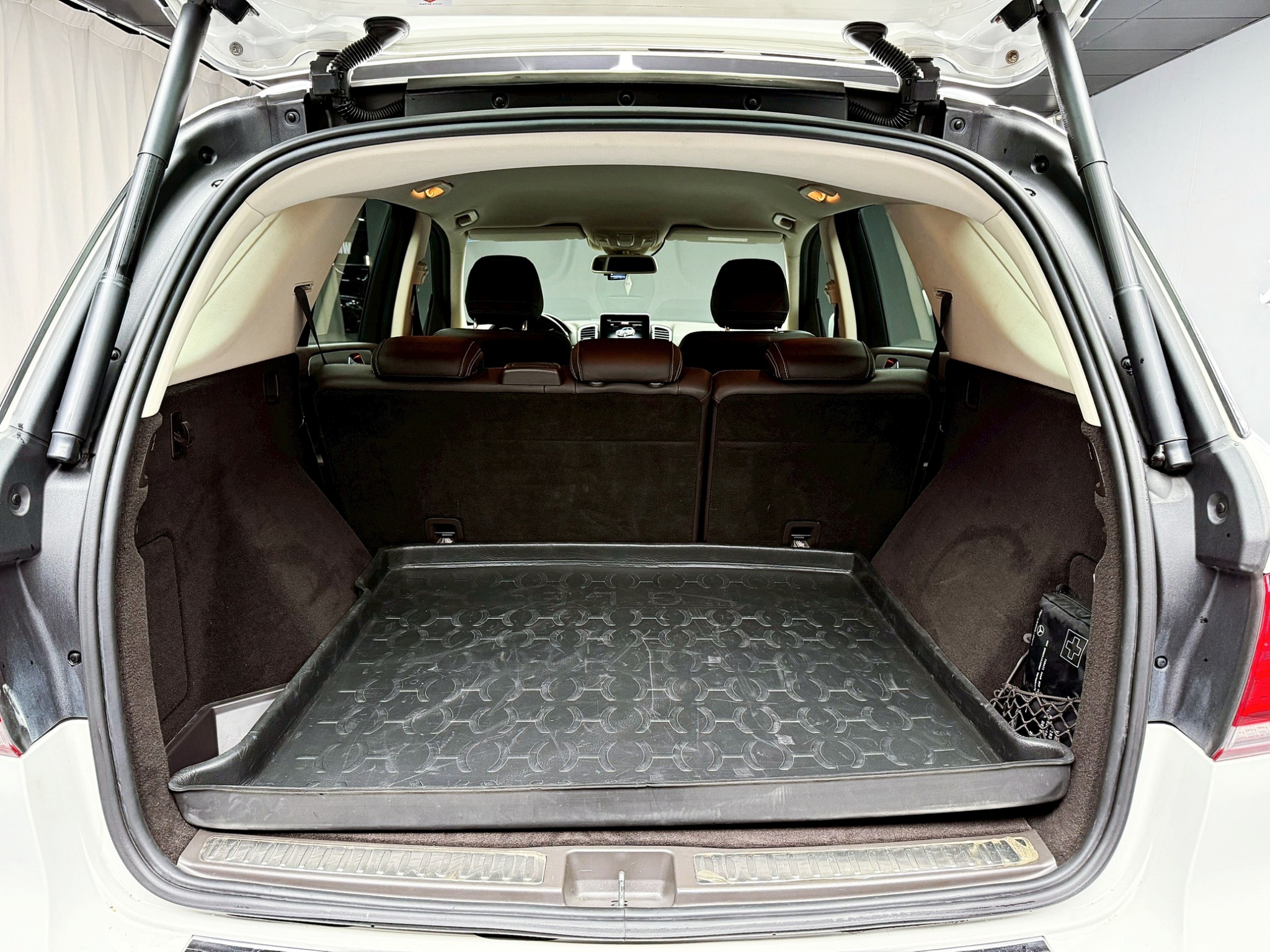 全台到府賞車 2016 Benz GLE250d 4MATIC W166型『小李經理』元禾國際車業/中古車/促銷中  第4張相片