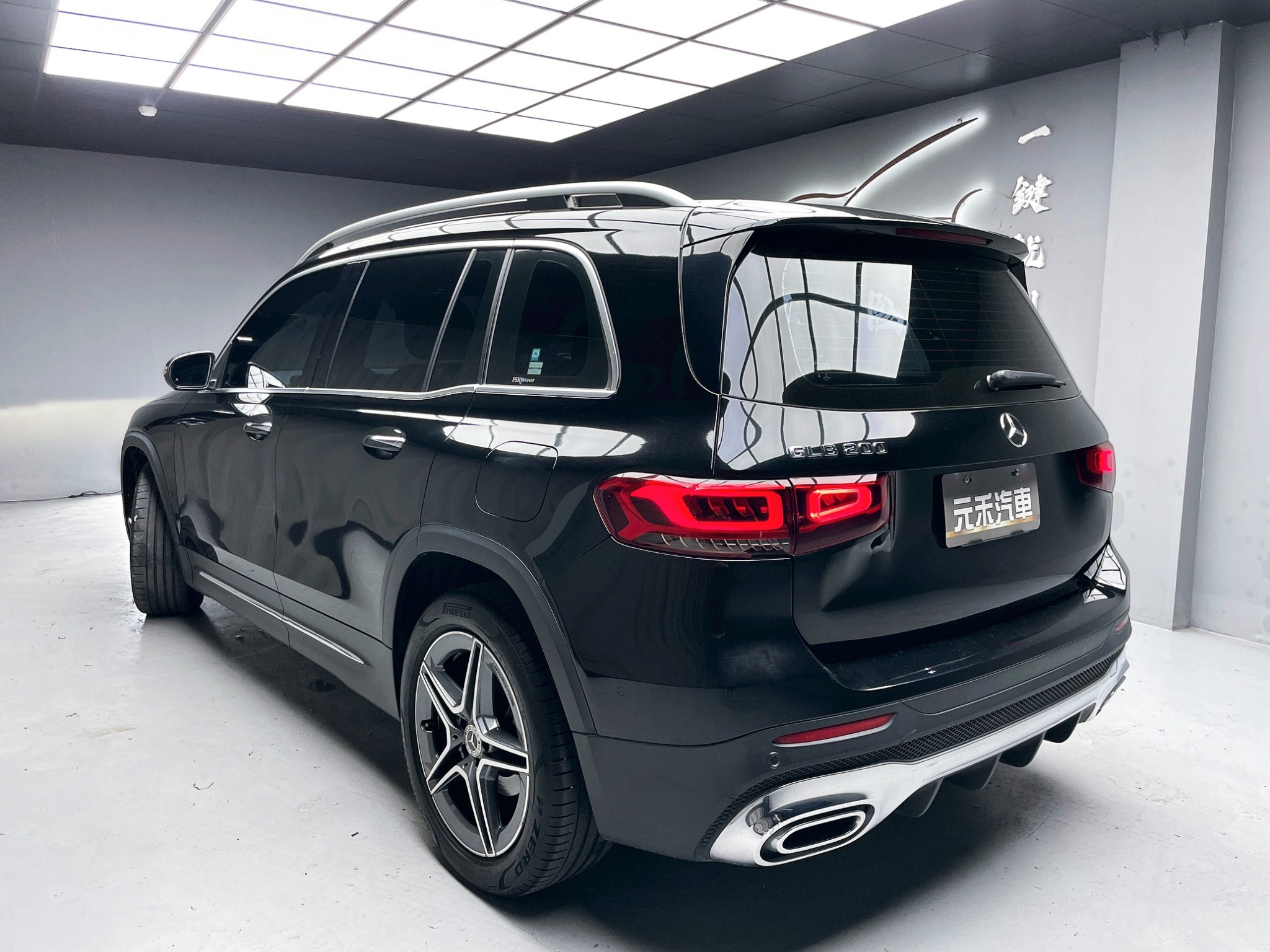 全台到府賞車 2021 Benz GLB200 AMG X247型『小李經理』元禾國際車業/中古車/促銷中  第3張相片