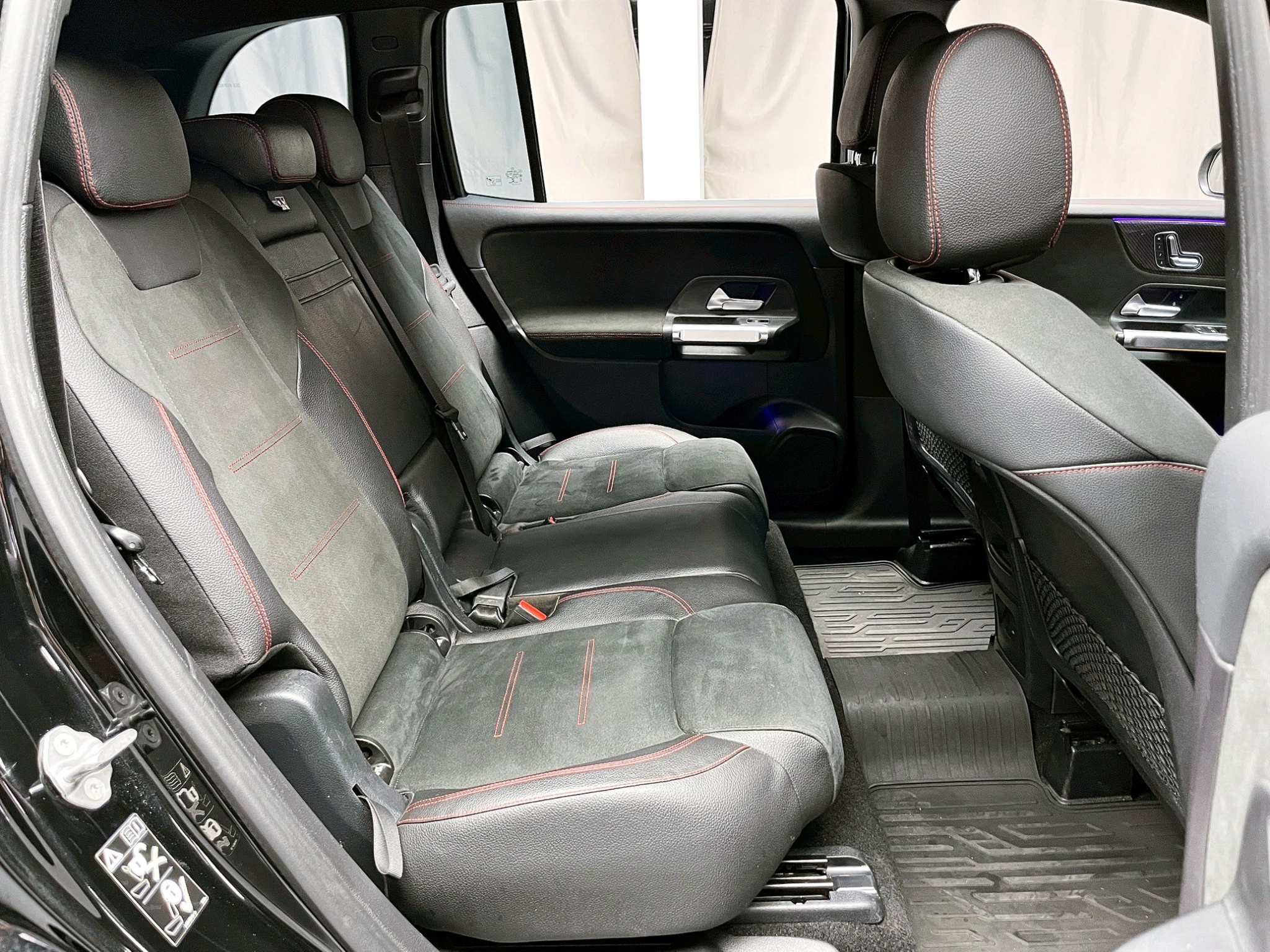 全台到府賞車 2021 Benz GLB200 AMG X247型『小李經理』元禾國際車業/中古車/促銷中  第13張相片