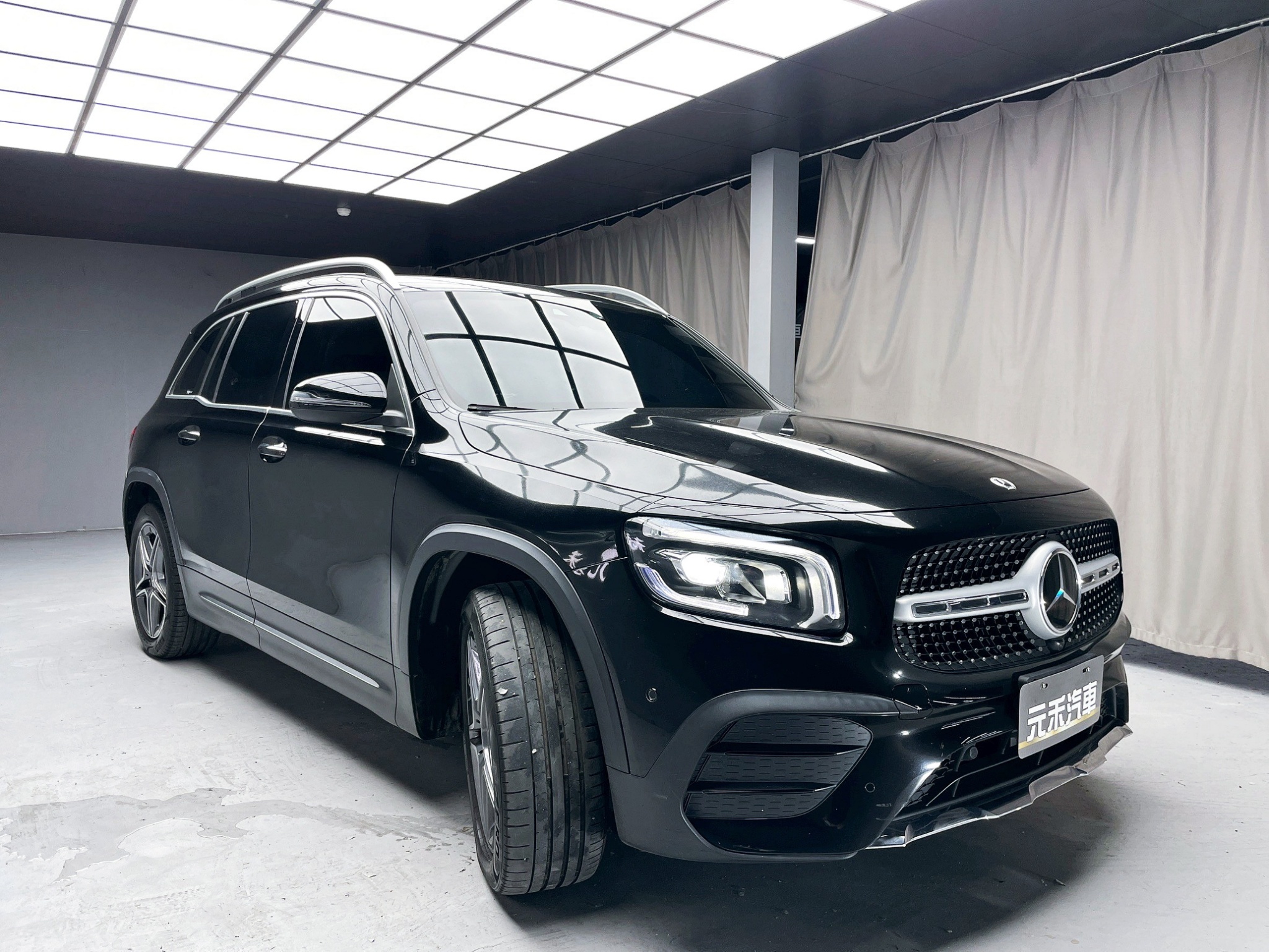 全台到府賞車 2021 Benz GLB200 AMG X247型『小李經理』元禾國際車業/中古車/促銷中  第20張相片
