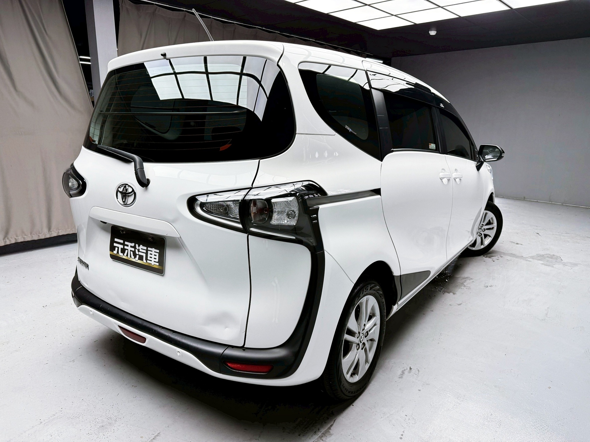 全台到府賞車 2022/23 Toyota Sienta 5人座豪華版『小李經理』元禾國際車業/中古車/促銷中  第20張相片
