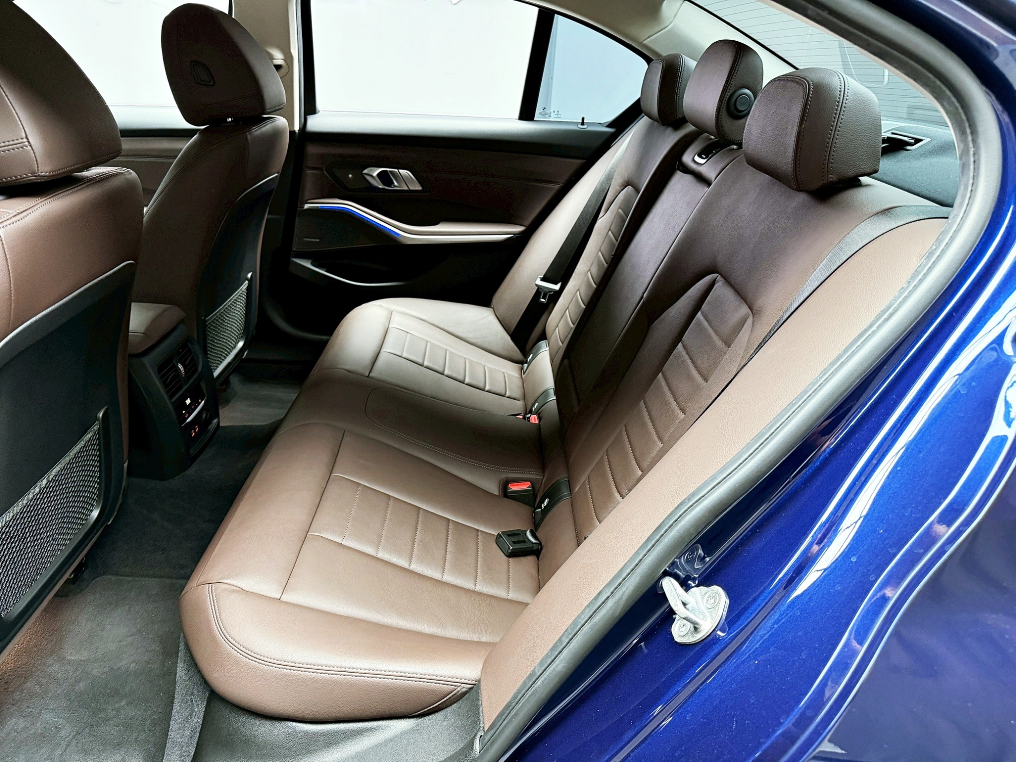 全台到府賞車 2019 BMW 330i Sedan Luxury G20型『小李經理』元禾國際車業/中古車/促銷中  第6張相片