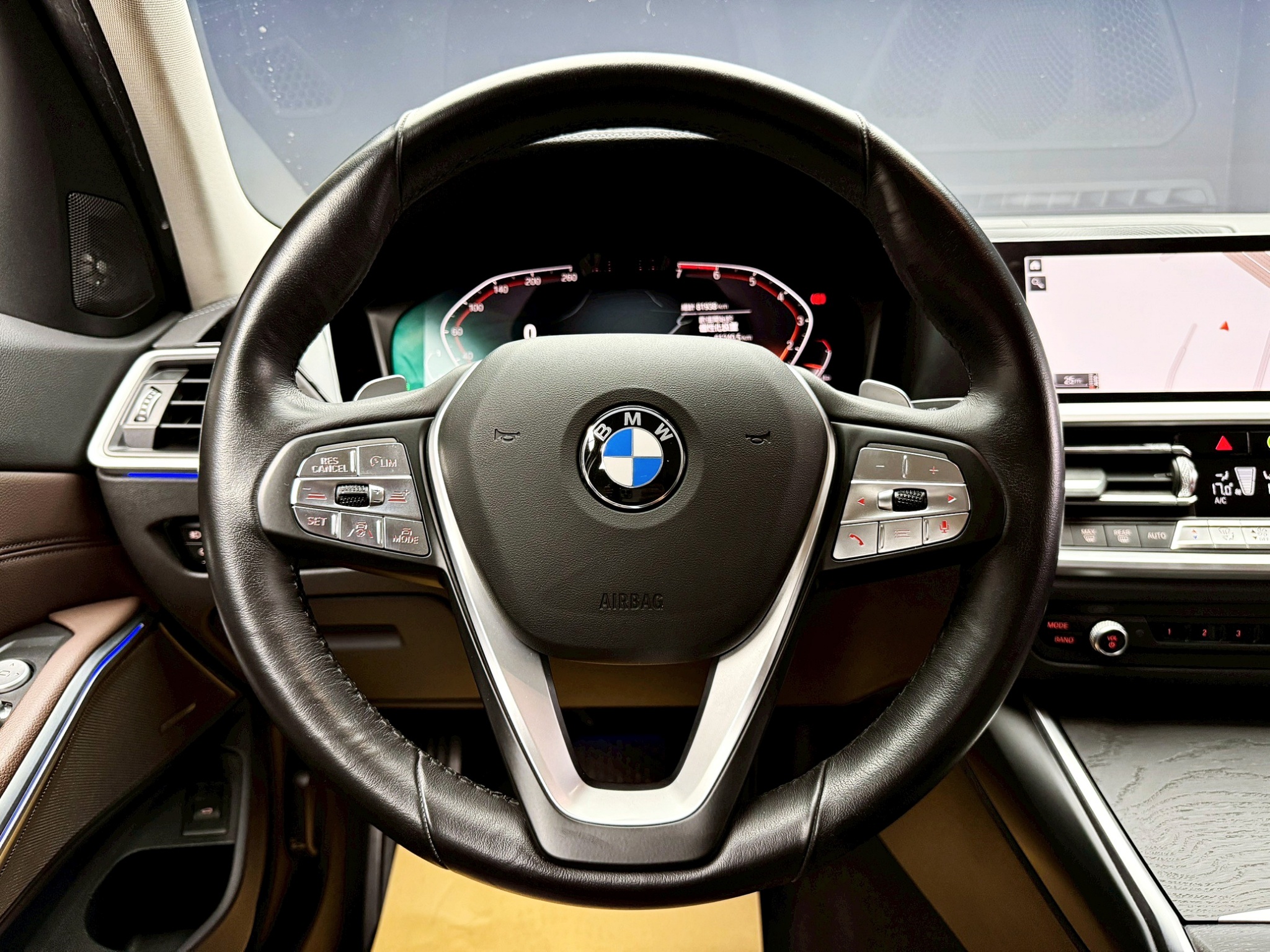 全台到府賞車 2019 BMW 330i Sedan Luxury G20型『小李經理』元禾國際車業/中古車/促銷中  第12張相片