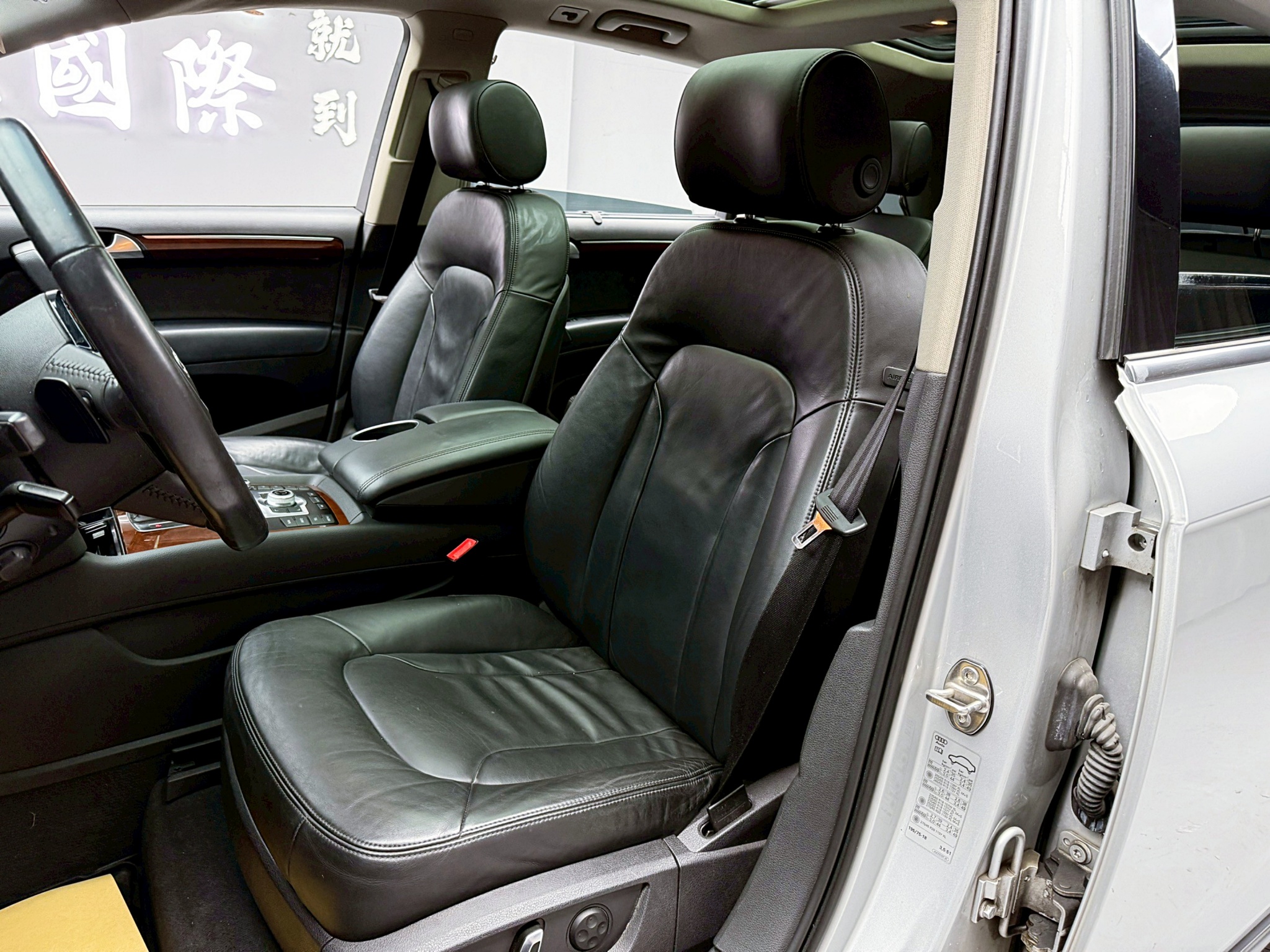 全台到府賞車 2013 Audi Q7 TDI Quattro 七人座『小李經理』元禾國際車業/中古車/促銷中  第14張相片