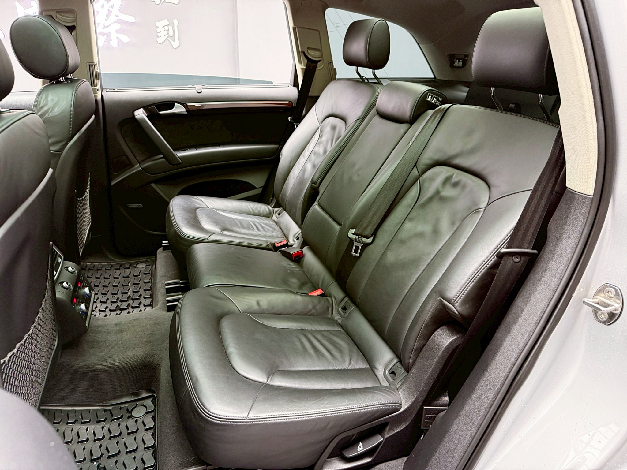 全台到府賞車 2013 Audi Q7 TDI Quattro 七人座『小李經理』元禾國際車業/中古車/促銷中  第15張相片