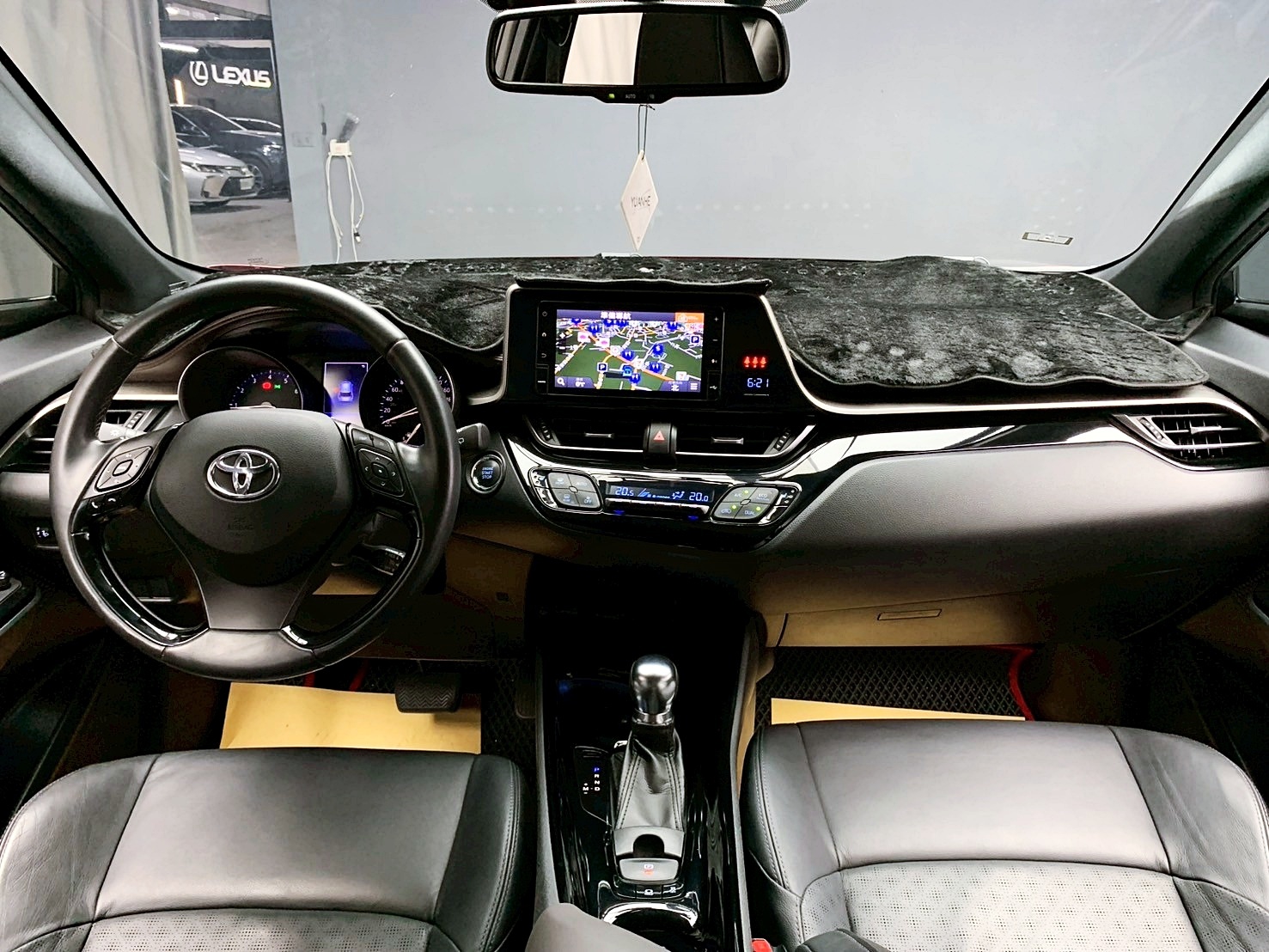 全台到府賞車 2017/18 Toyota CHR 豪華版『小李經理』元禾國際車業/中古車/促銷中  第8張相片