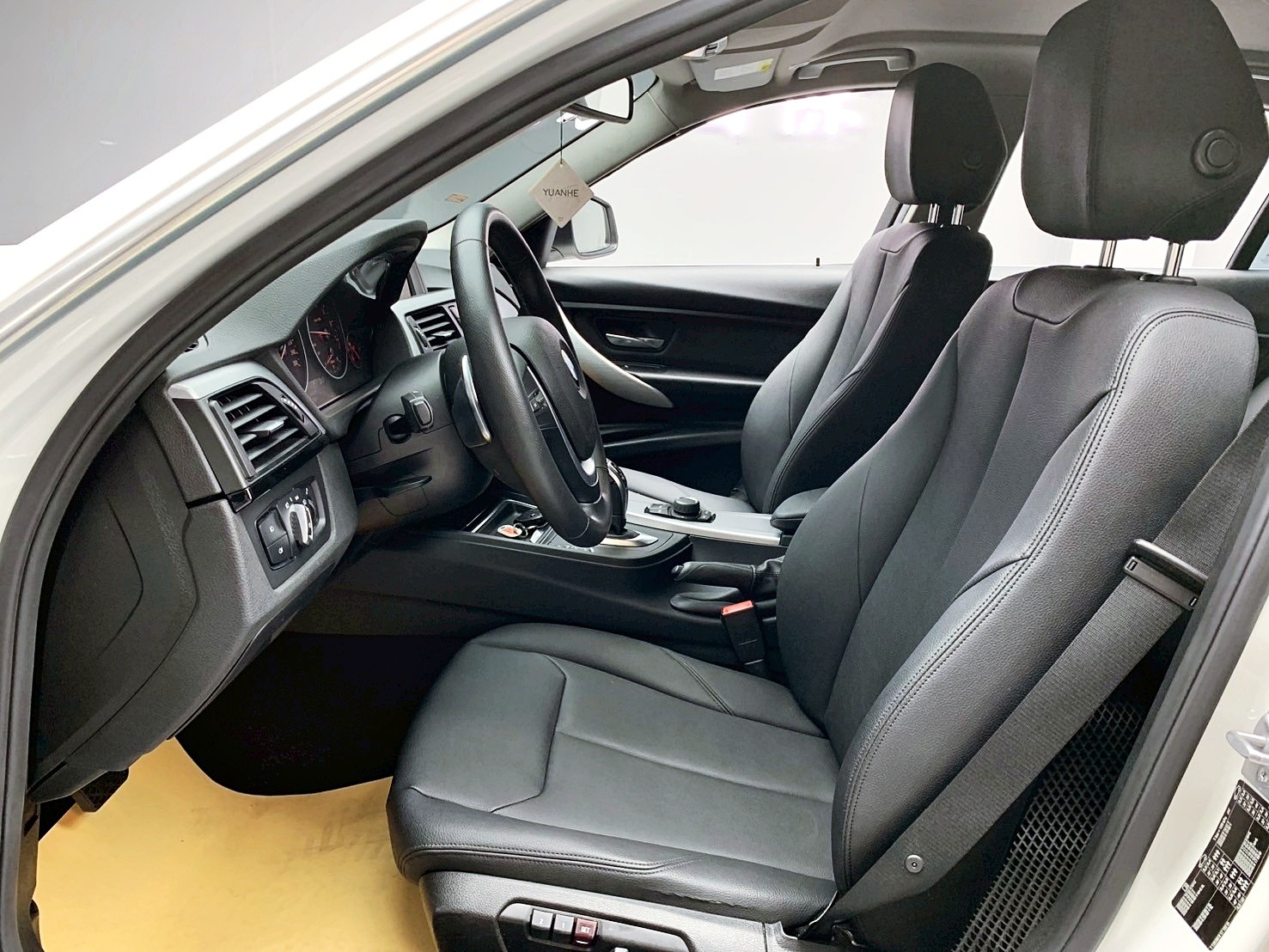 全台到府賞車 2015 BMW 320i Sedan F30型『小李經理』元禾國際車業/中古車/促銷中  第14張相片