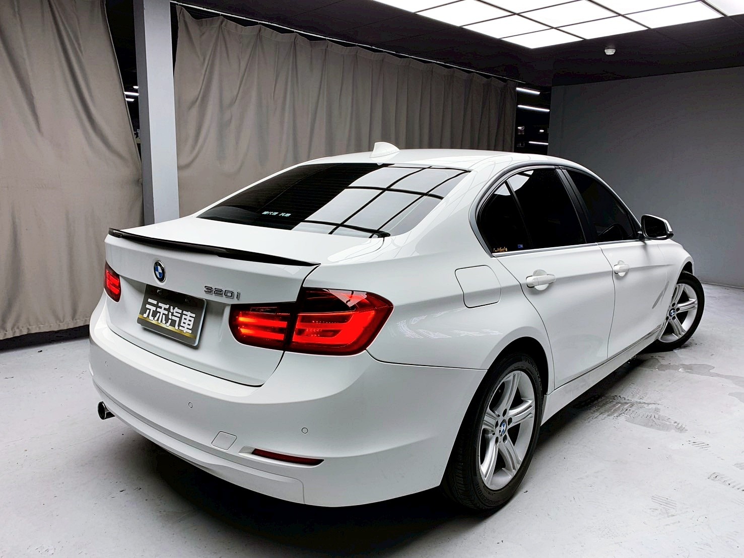 全台到府賞車 2015 BMW 320i Sedan F30型『小李經理』元禾國際車業/中古車/促銷中  第18張相片