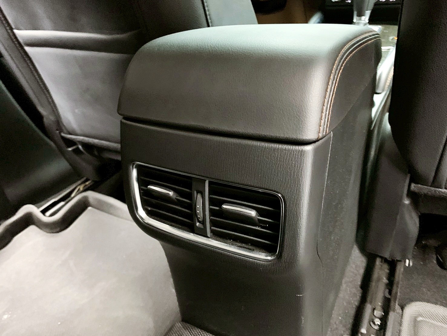 全台到府賞車 2017/18 Mazda CX5 SKY-G 2WD 旗艦型『小李經理』元禾國際車業/中古車/促銷中  第11張相片