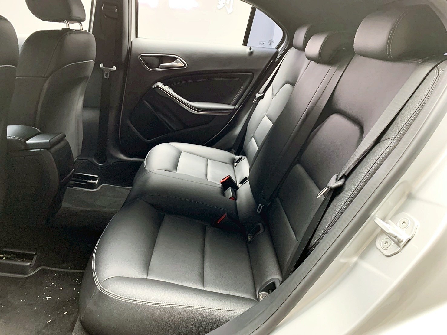 全台到府賞車 2015/16 Benz A180 W176型『小李經理』元禾國際車業/中古車/促銷中  第13張相片