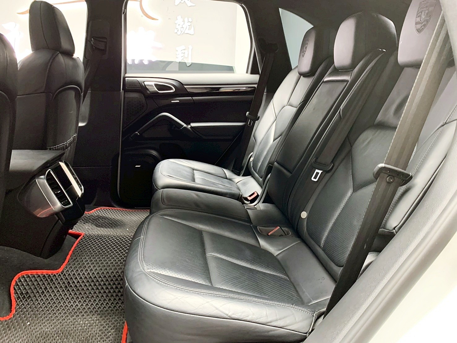 全台到府賞車 2014 Porsche Cayenne Platinum 白金版『小李經理』元禾國際車業/中古車/促銷中  第20張相片